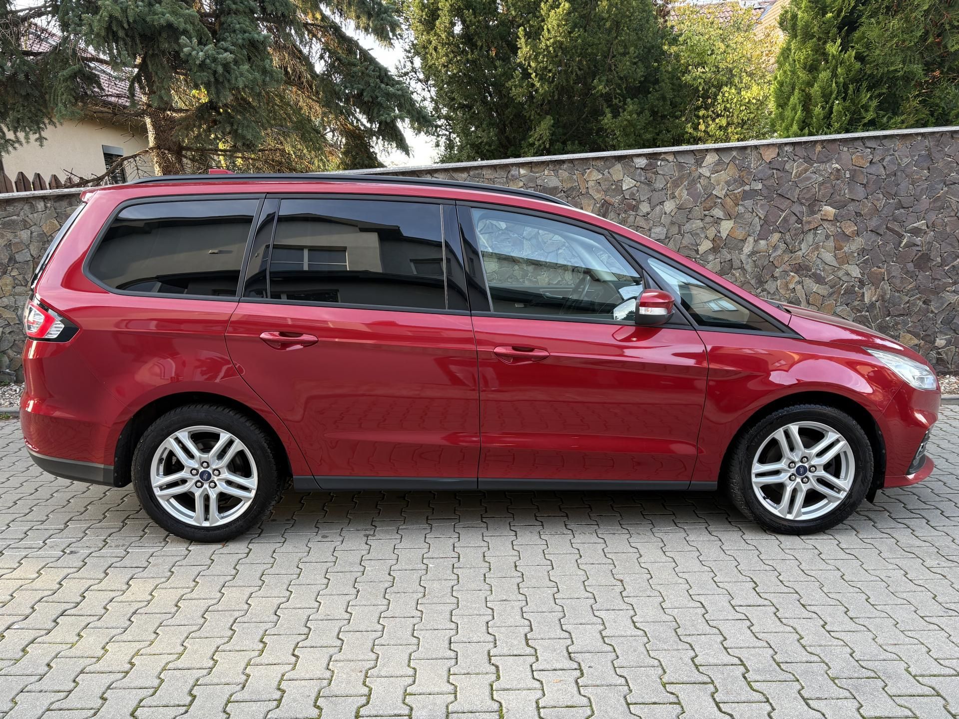 Ford Galaxy, 2.0 TDCi 110kW Business - fotka 2