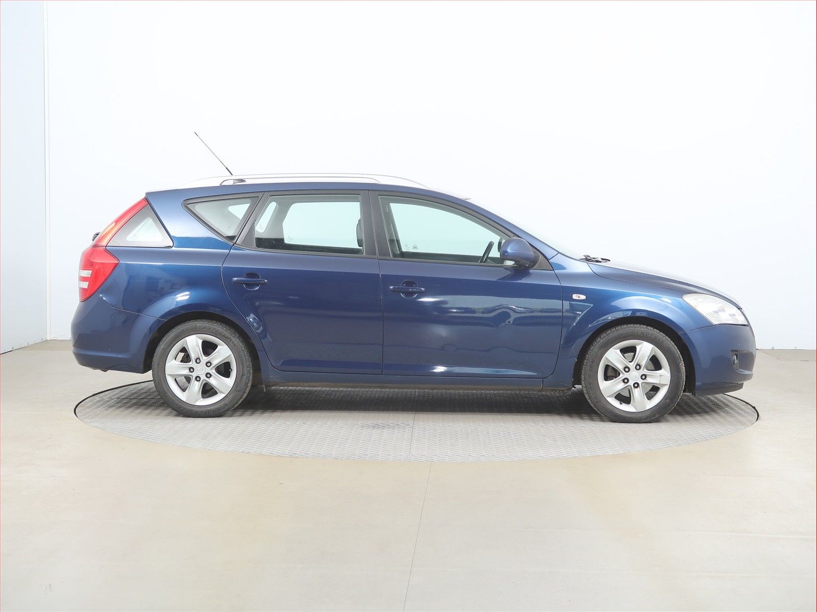 Kia Cee´d, 1.6 CVVT, Automatická klima - fotka 6