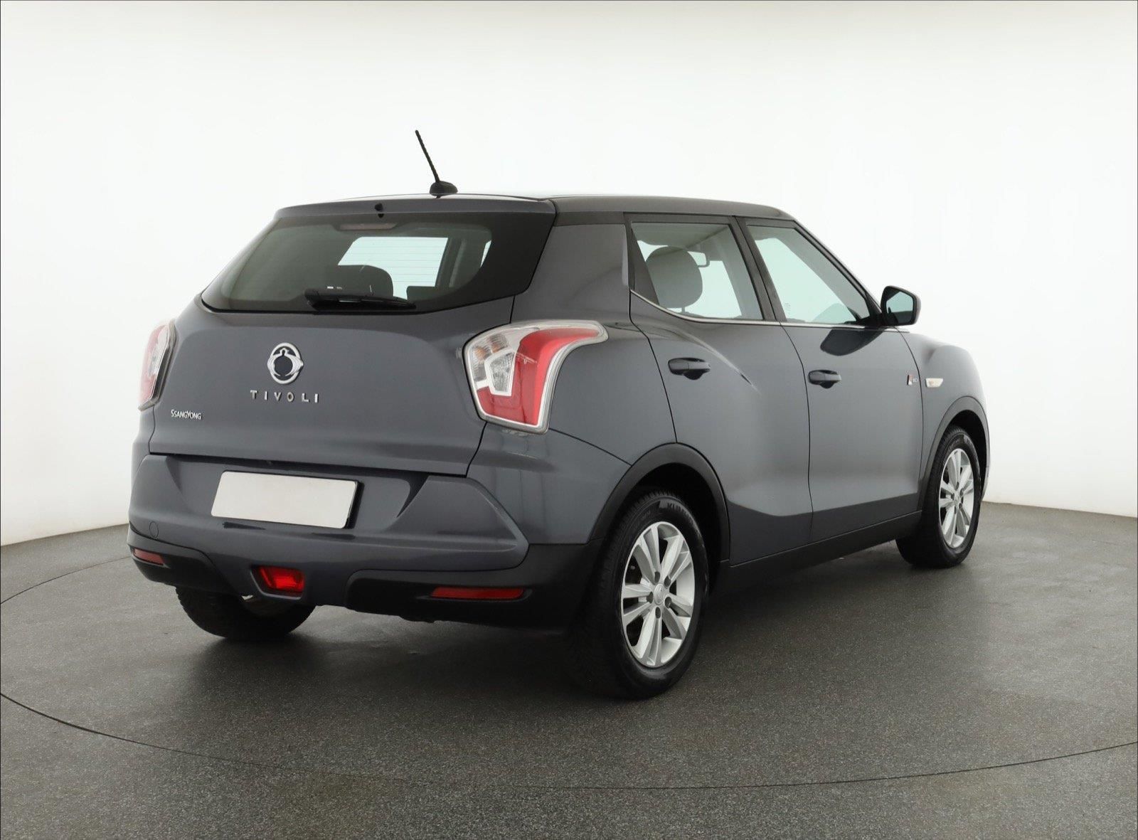 SsangYong Tivoli, 1.6 e-XDi, 4X4, Serv.kniha - fotka 5