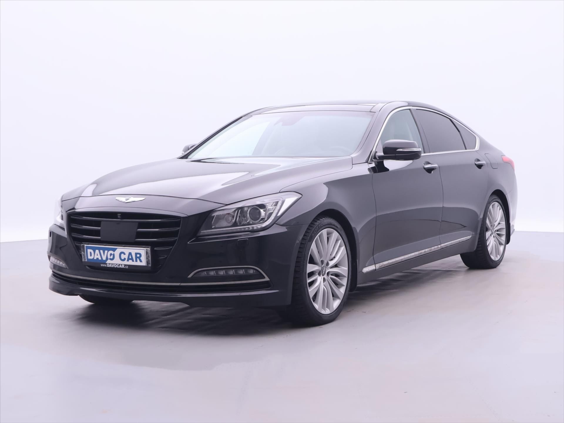 Hyundai Genesis, 3,8 V6 232kW Exclusive 4x4 CZ - fotka 3