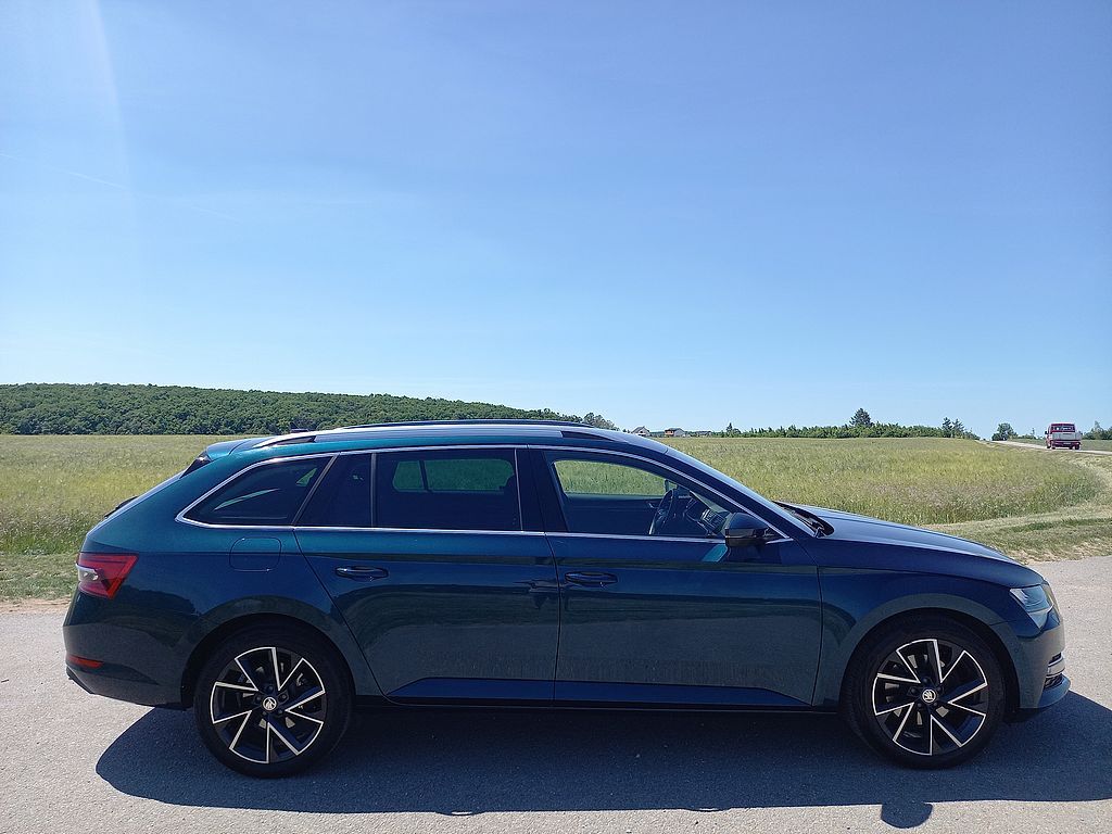 Škoda Superb, 2,0Tdi 110kw +Dsg+ČR+ZÁRUKA!!! - fotka 6