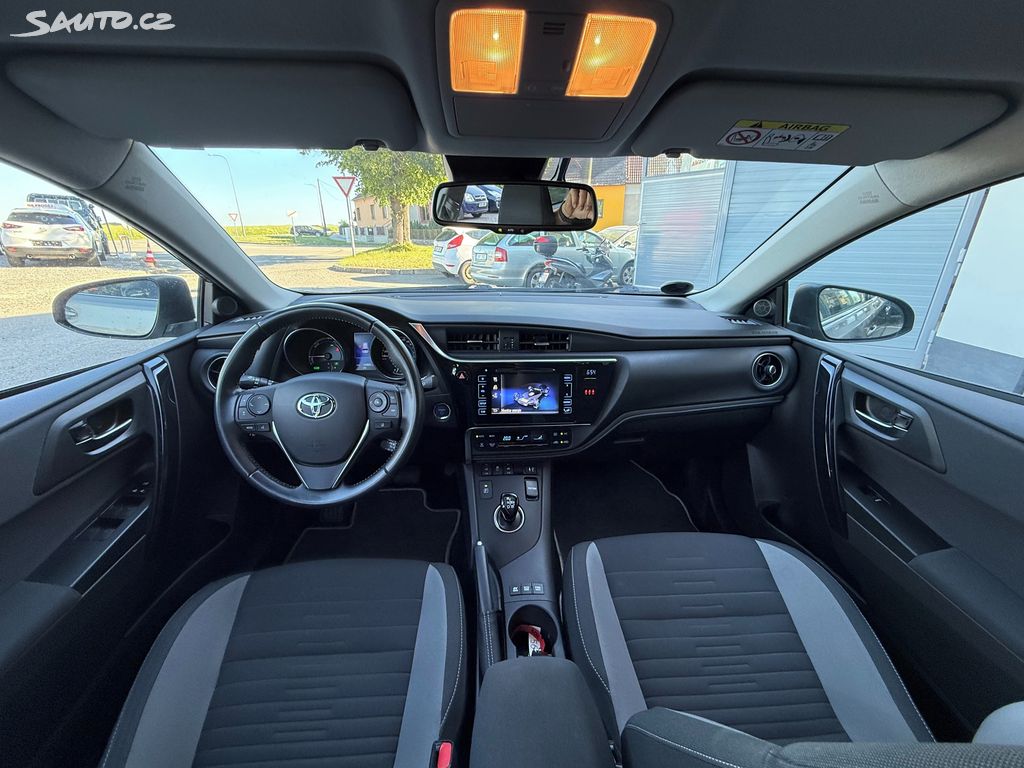 Toyota Auris, fotka 19