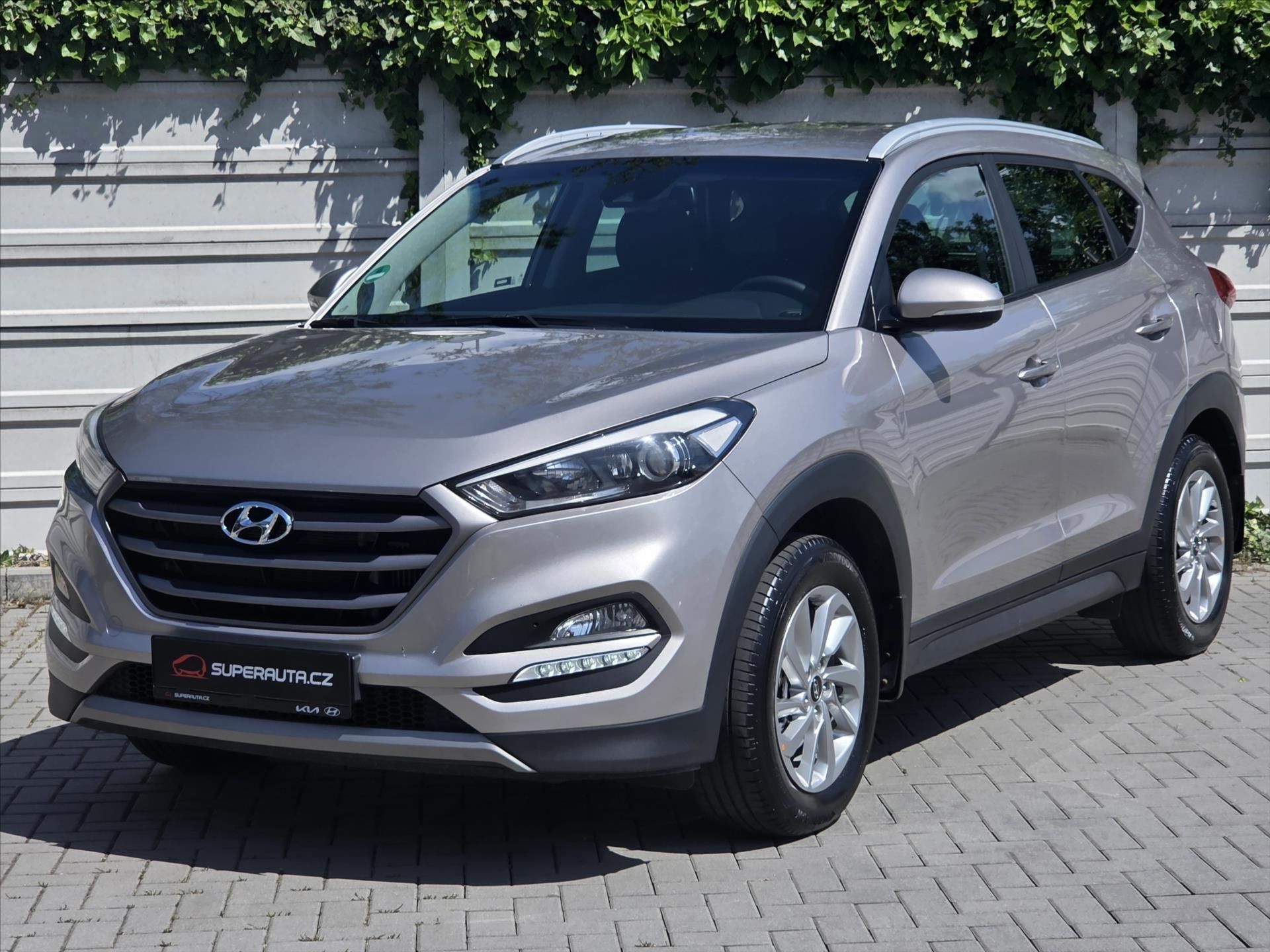 Hyundai Tucson, 1,7 CRDi Style Welcome Edit. Č - fotka 3