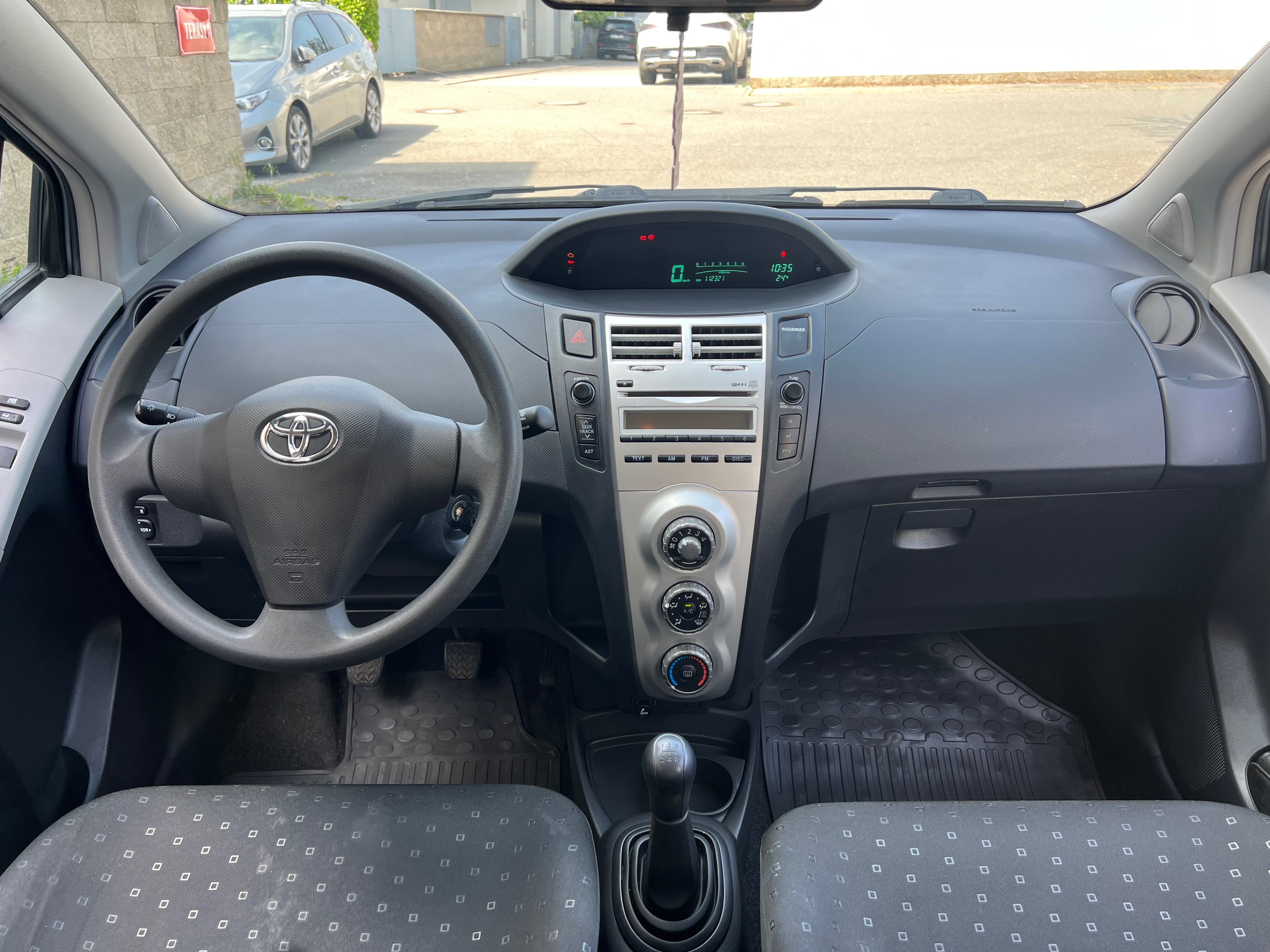 Toyota Yaris, Toyota YARIS 2008 SERVIS ČR - fotka 4