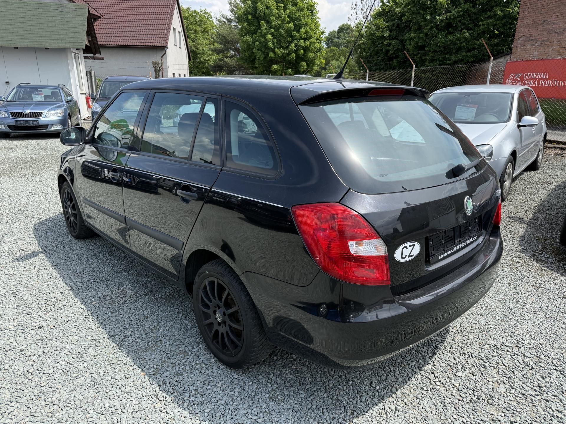 Škoda Fabia, 1.4i KOMBI - fotka 4
