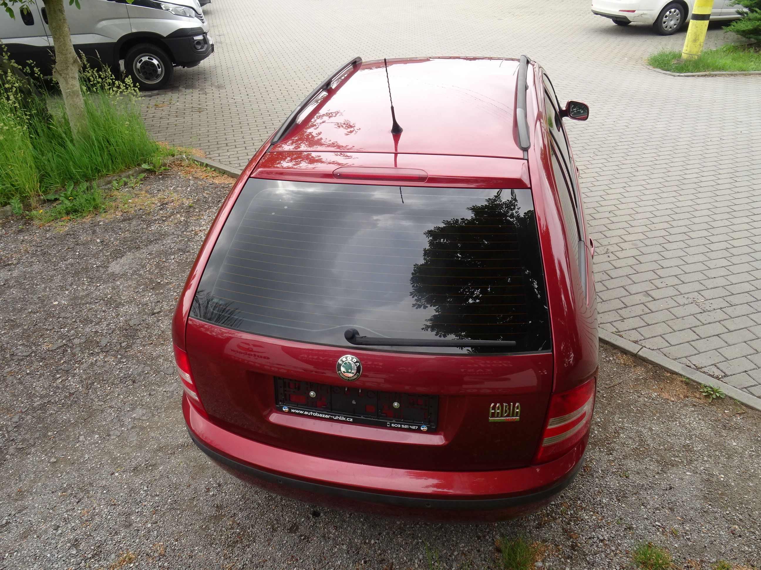 Škoda Fabia, 1.4 16V pravidelný servis !! - fotka 4