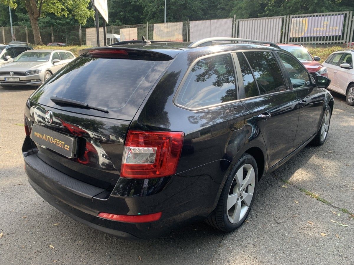 Škoda Octavia, 2,0 TDI DSG - fotka 5