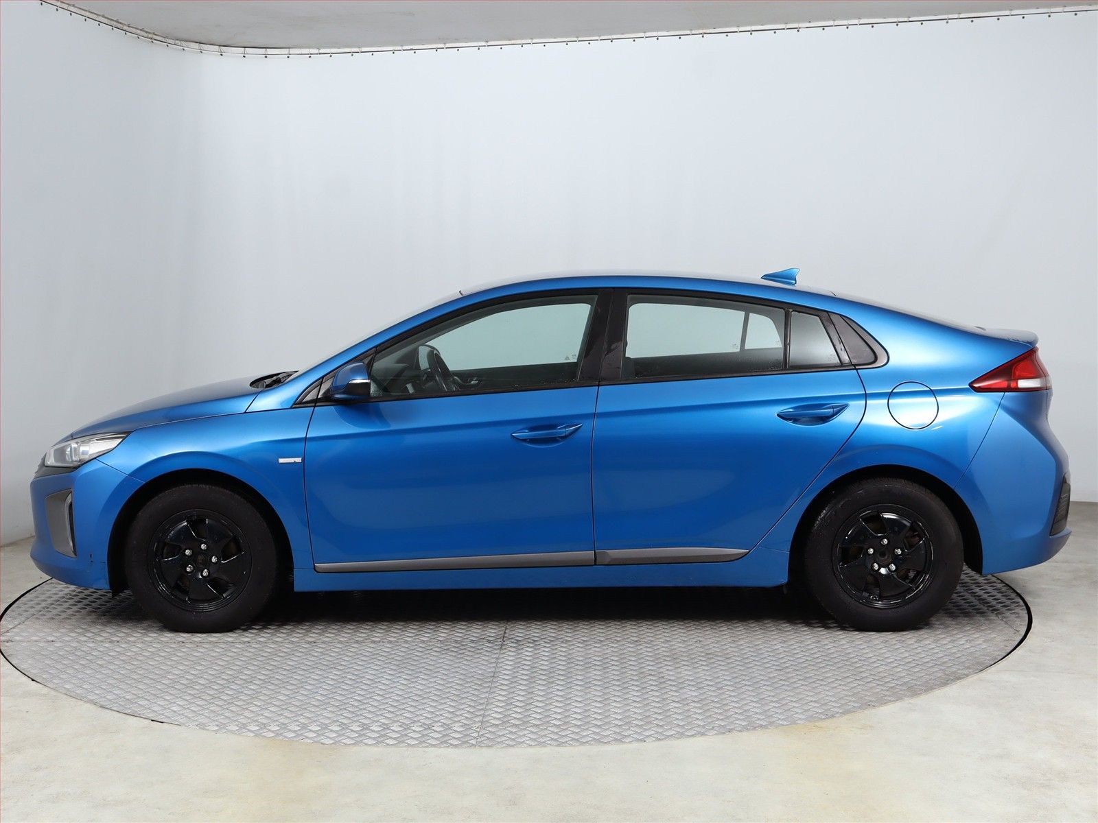 Hyundai Ioniq, Hybrid, Automat, Serv.kniha - fotka 3