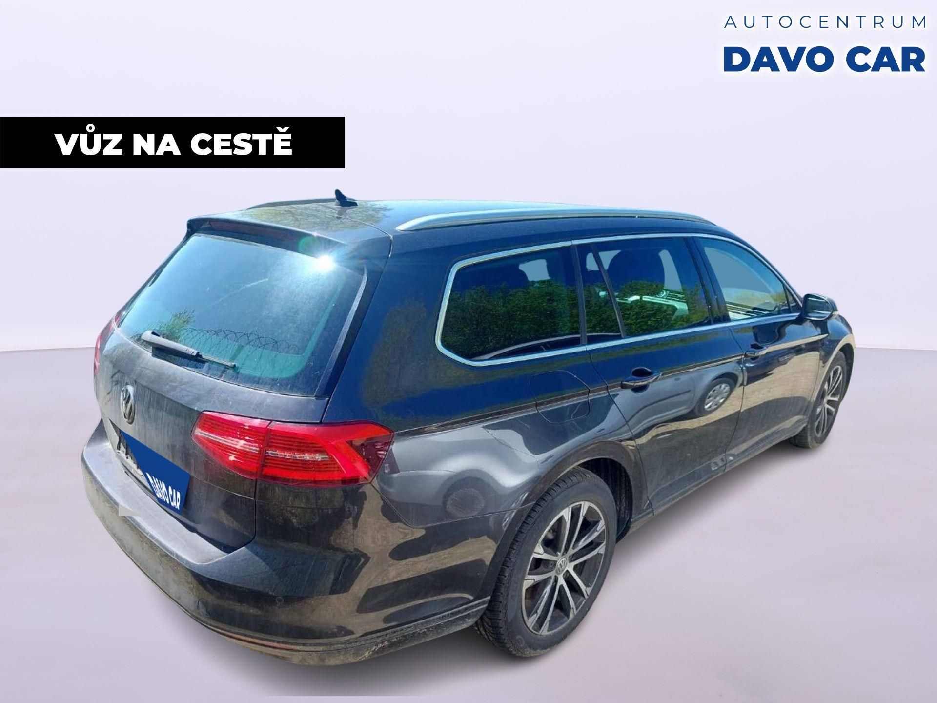Volkswagen Passat, 2,0 TDI 110 kW DSG Comfortline - fotka 4