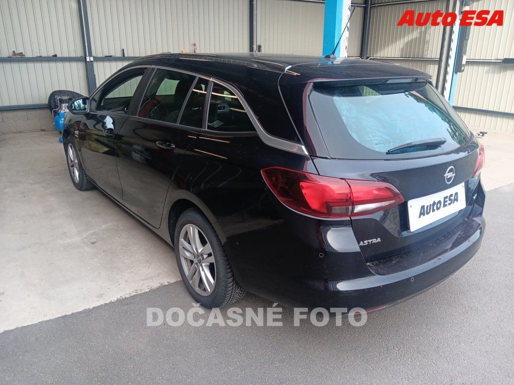 Opel Astra, 1.6 CDTi - fotka 2