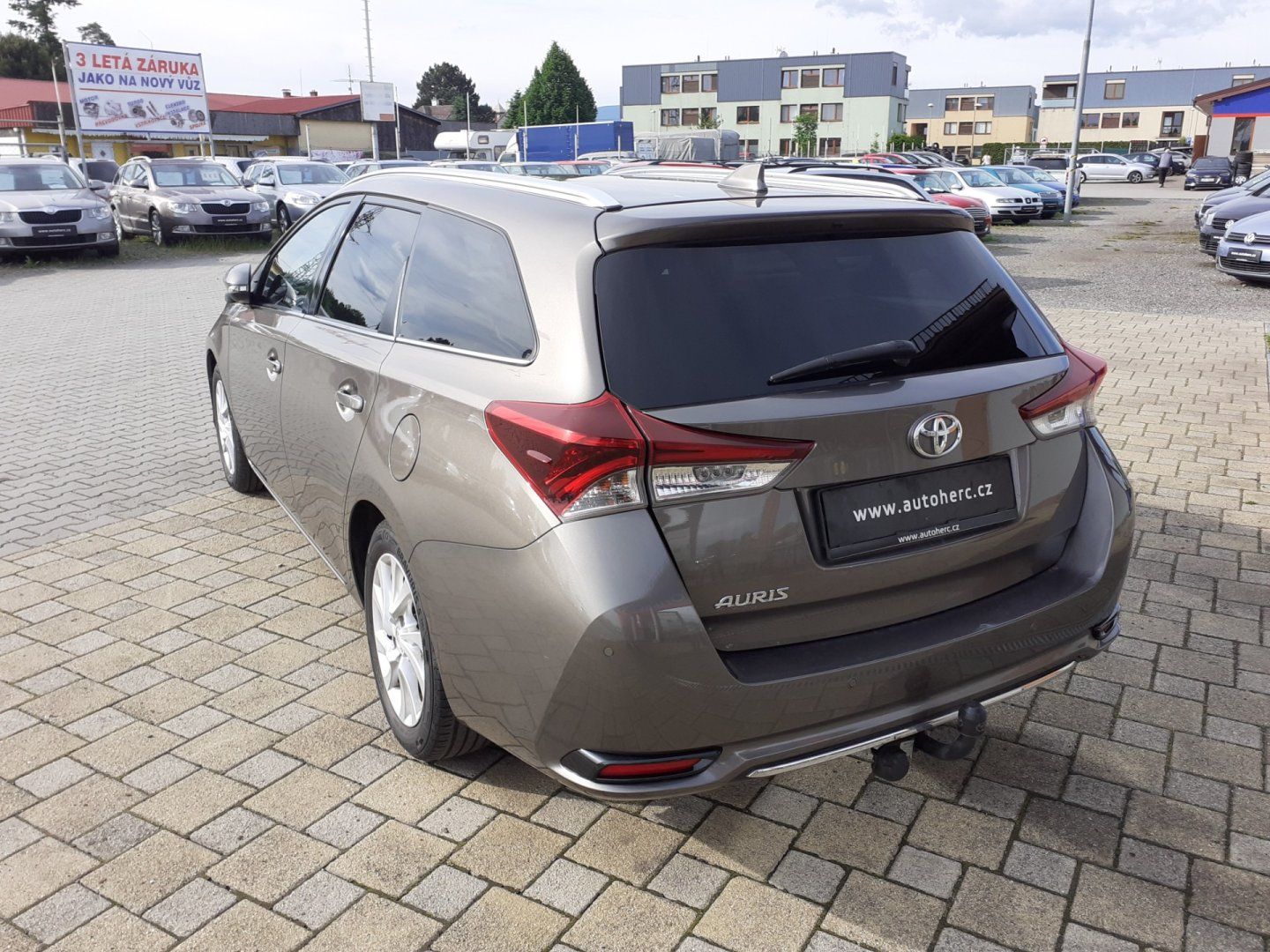 Toyota Auris, 1.6 i Valvematic  AUTOMAT - fotka 5