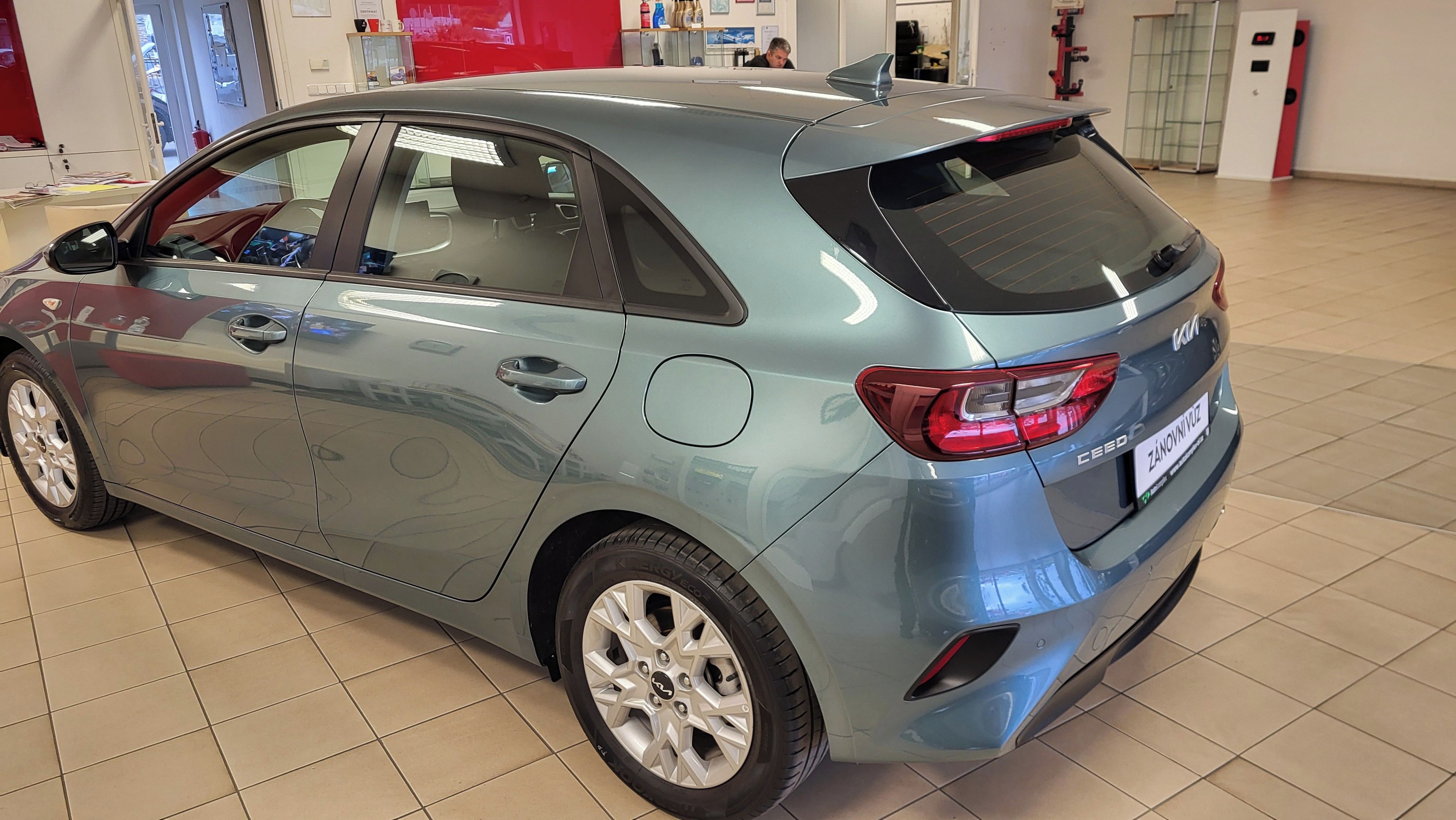 Kia Cee´d, Kia Ceed 5HB 1,0 T-GDI SPIN - fotka 4