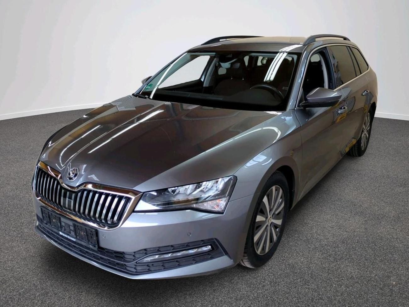Škoda Superb, Combi 2,0TDi DSG 110kw 17ALU
