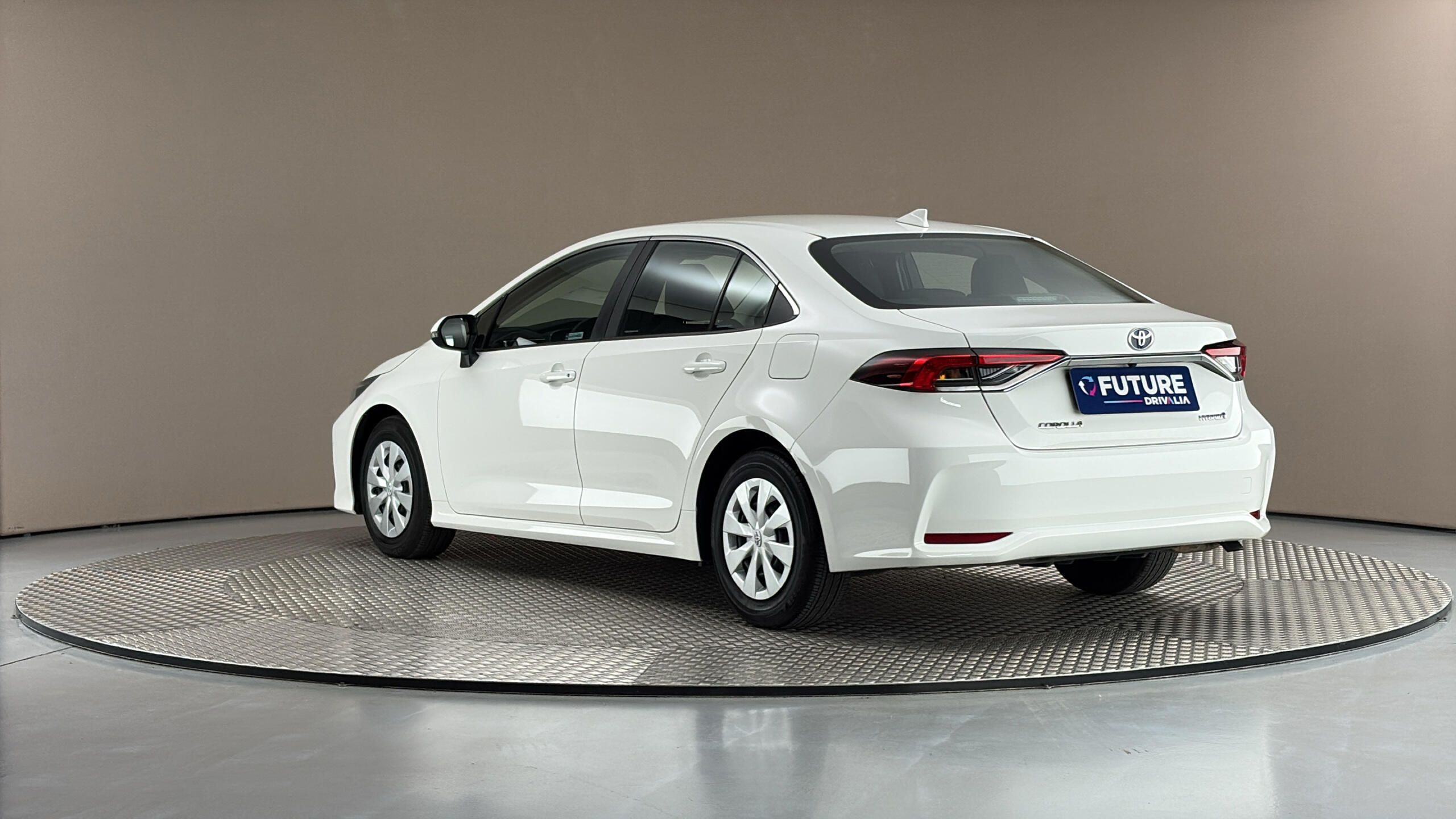 Toyota Corolla, 1.8 Hybrid AUT Active Sedan - fotka 2