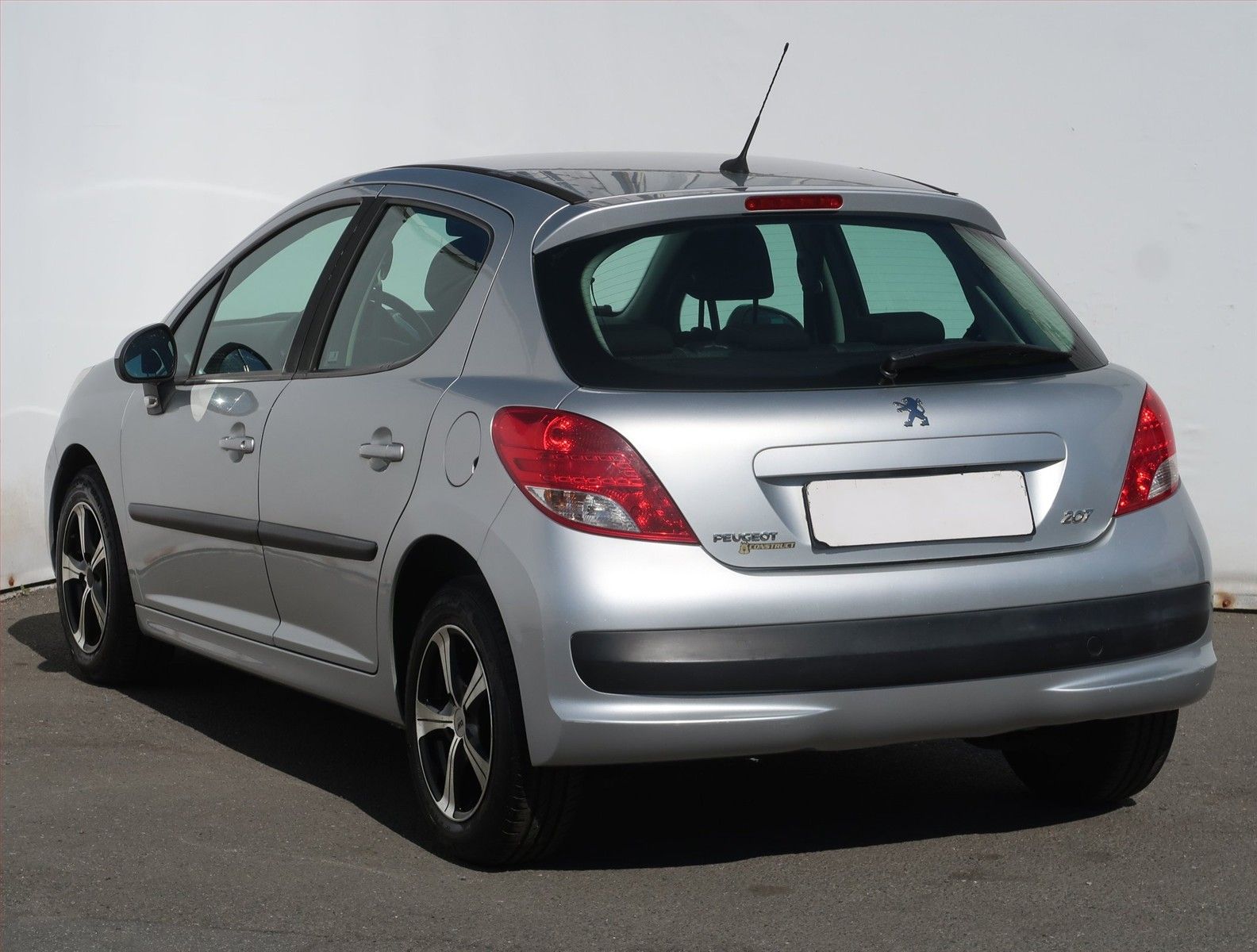 Peugeot 207, 1.4 VTi, Serv.kniha, po STK - fotka 4