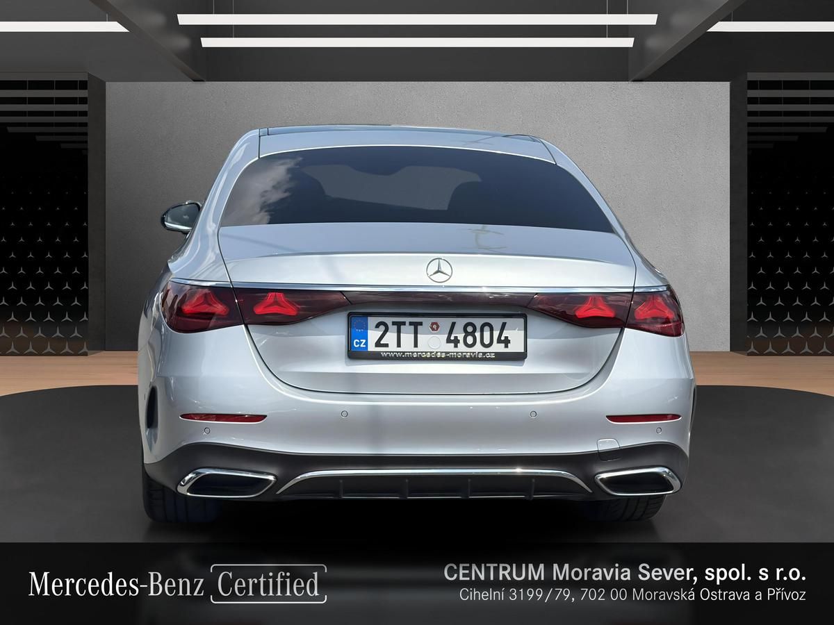 Mercedes-Benz Třídy E, E 220d 4M, 1 majitel - fotka 4