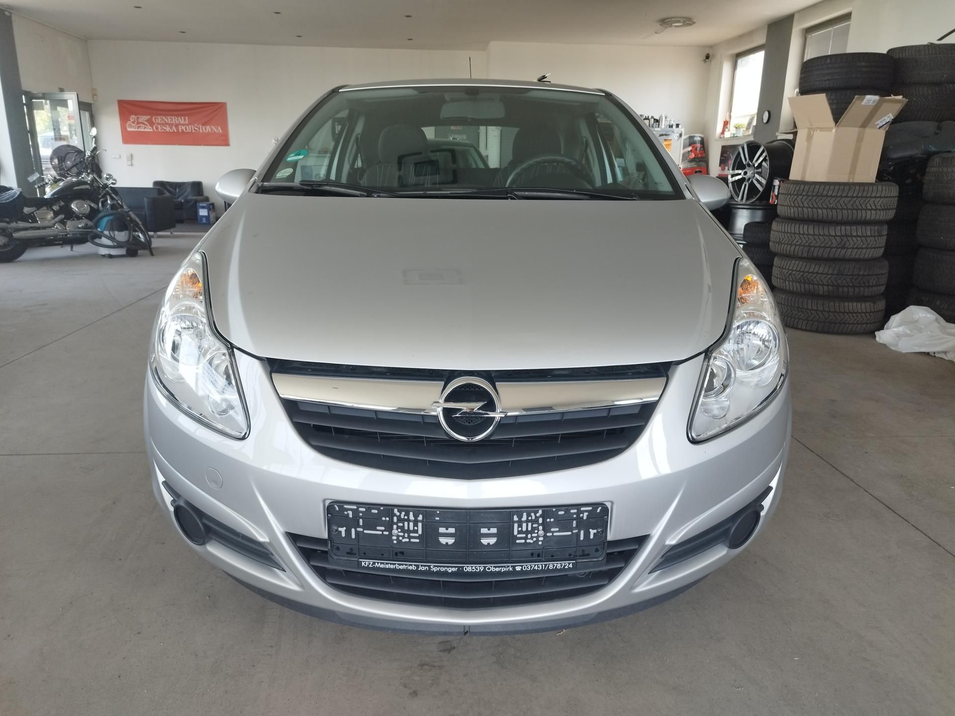 Opel Corsa, 1,4I,66KW,KLIMA,SERVISKA - fotka 2