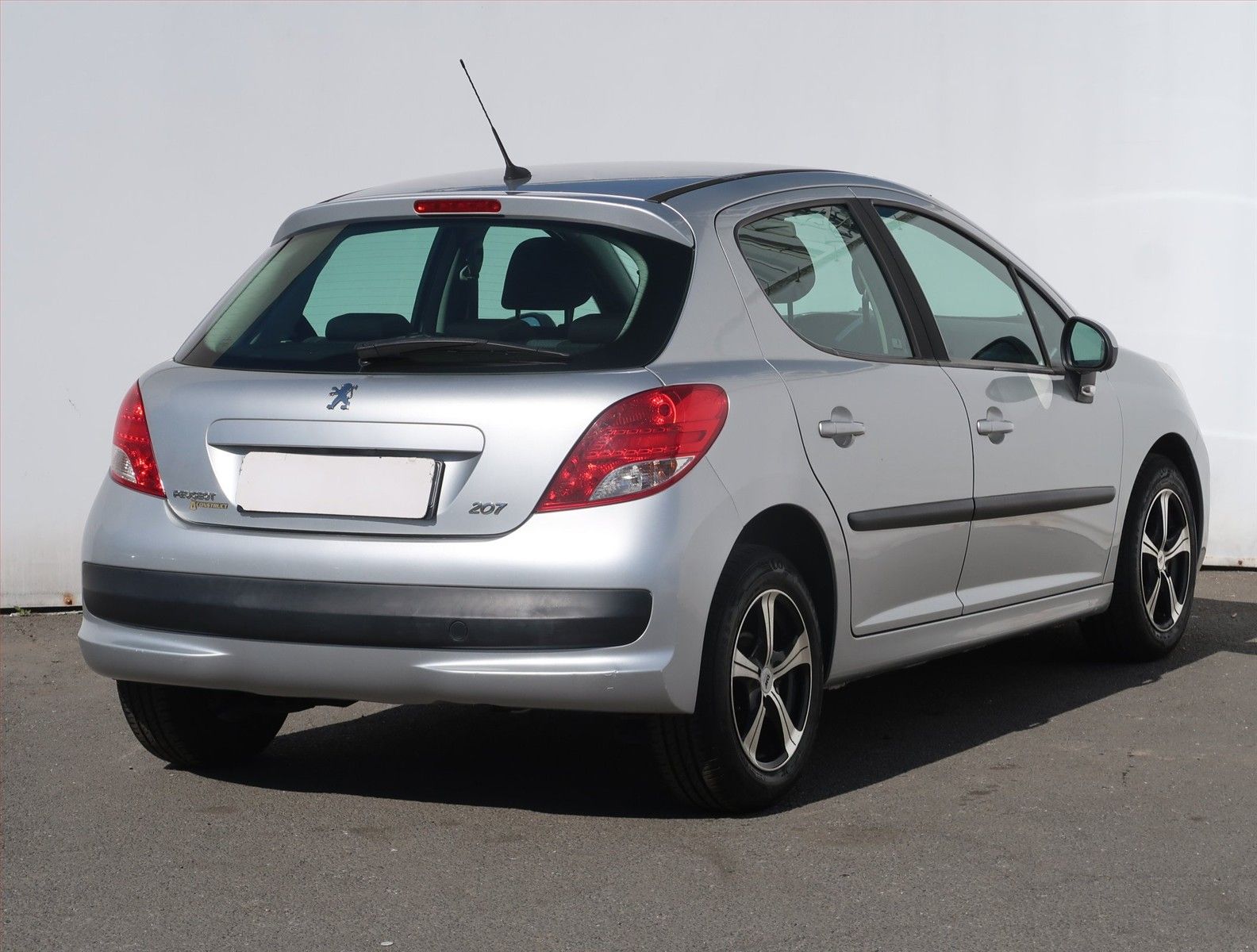 Peugeot 207, 1.4 VTi, Serv.kniha, po STK - fotka 5