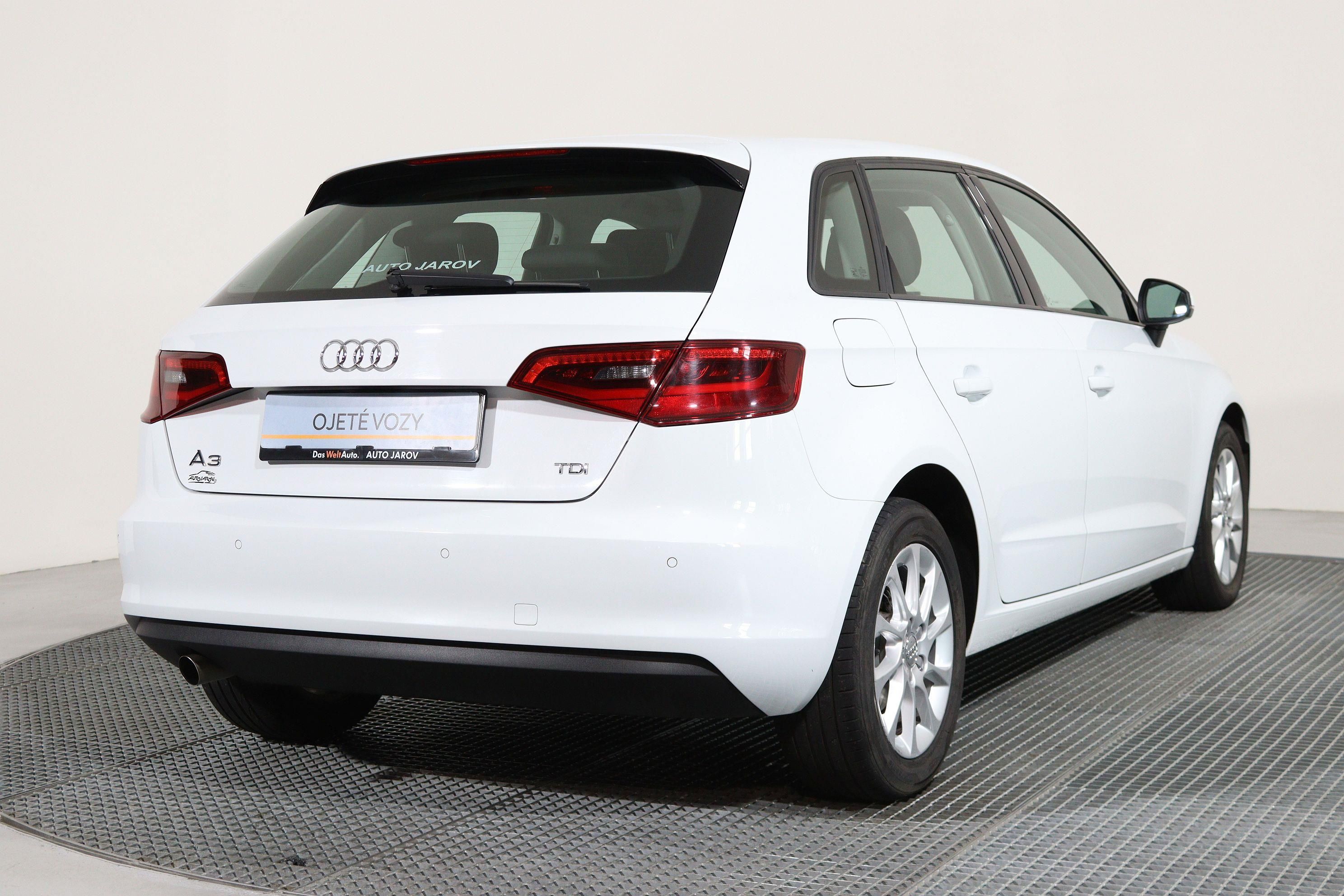 Audi A3, Attraction 1.6 TDI - fotka 2