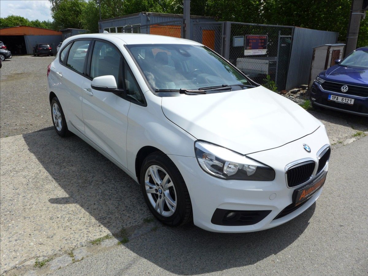 BMW Řada 2, 1,5 216D  ACTIVE TOURER - fotka 4