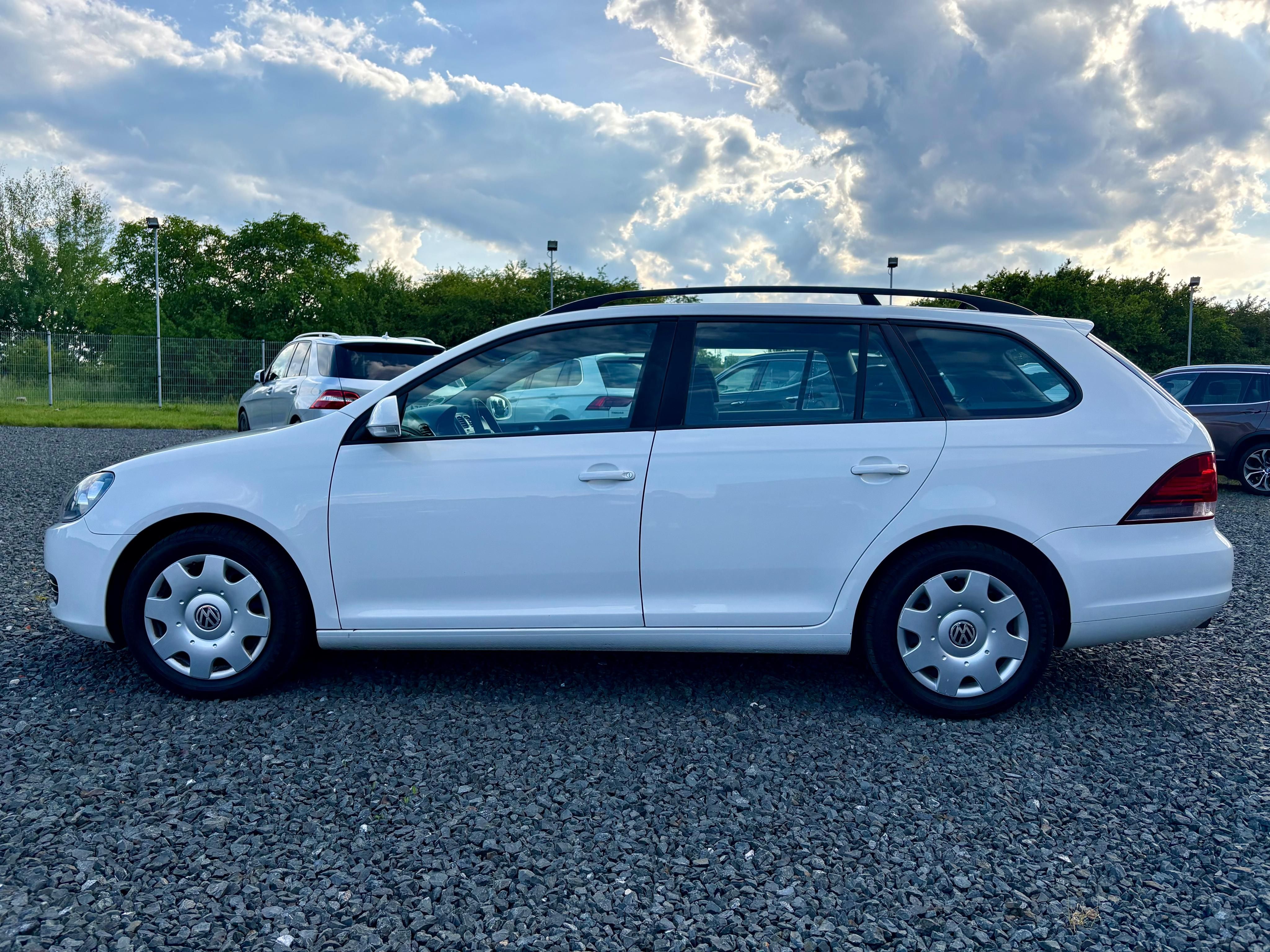 Volkswagen Golf, 1.2TSi 77kw Trendline - fotka 5