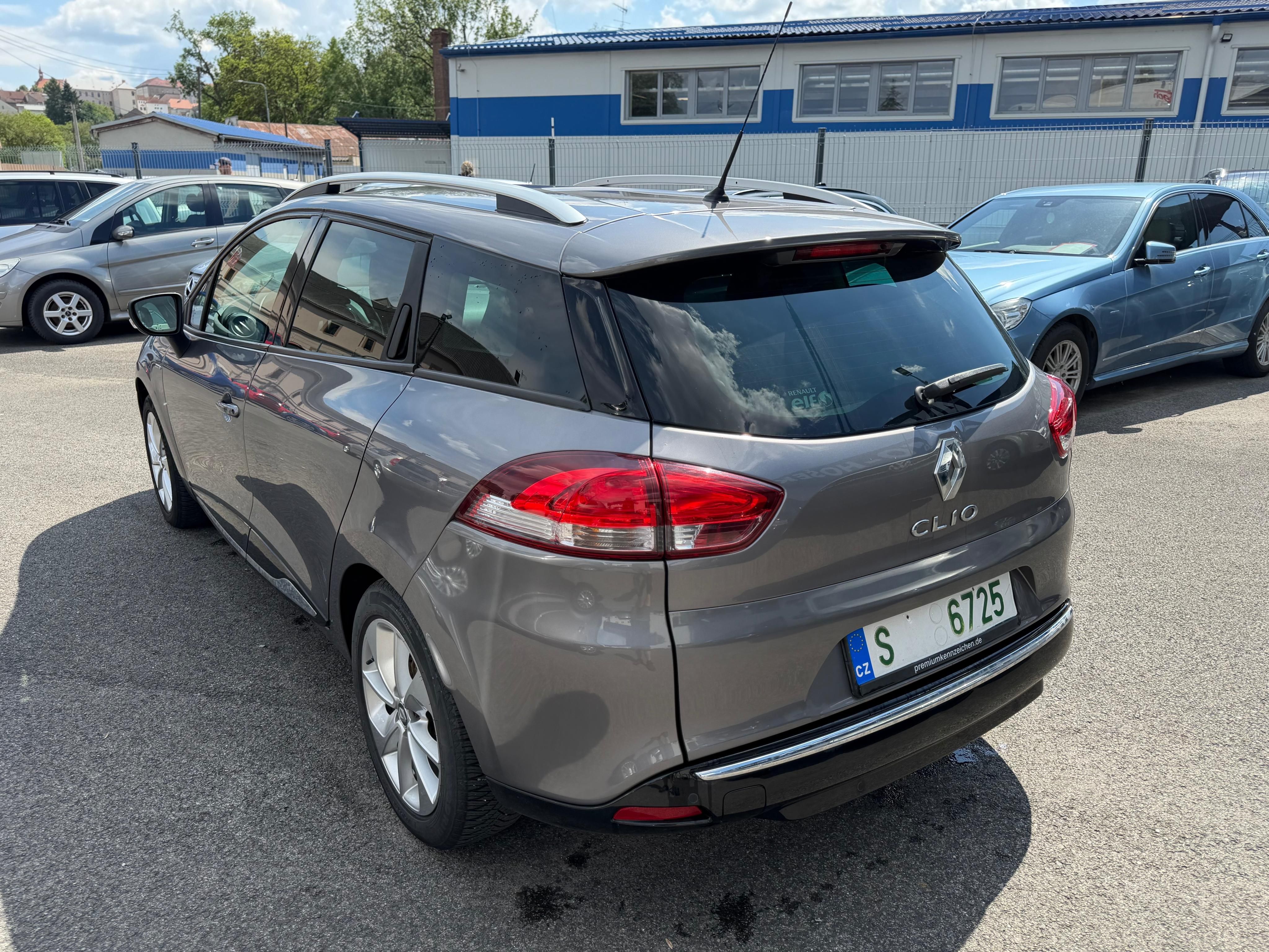 Renault Clio - fotka 2