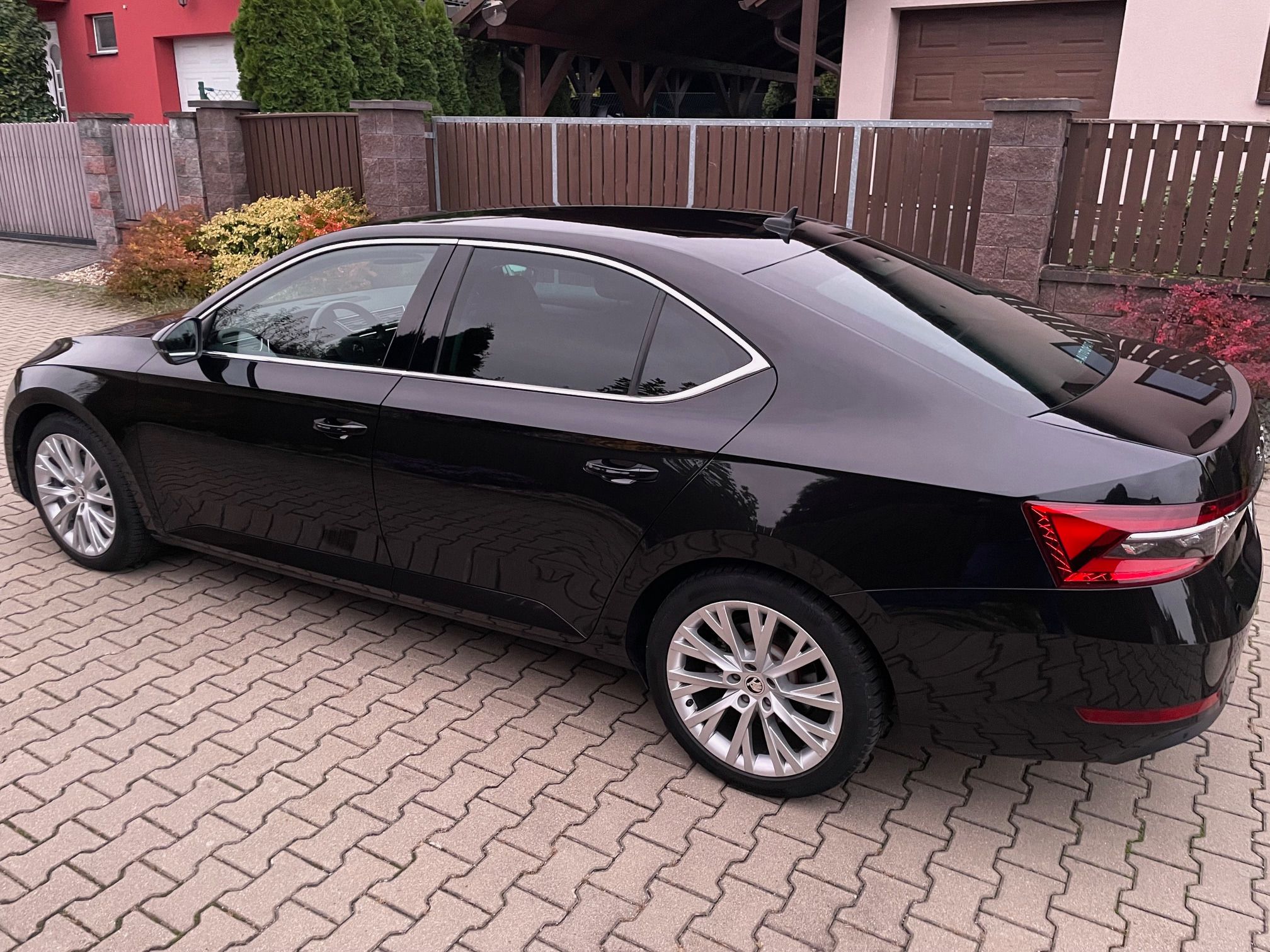 Škoda Superb, 2.0 TDI 140KW - fotka 3