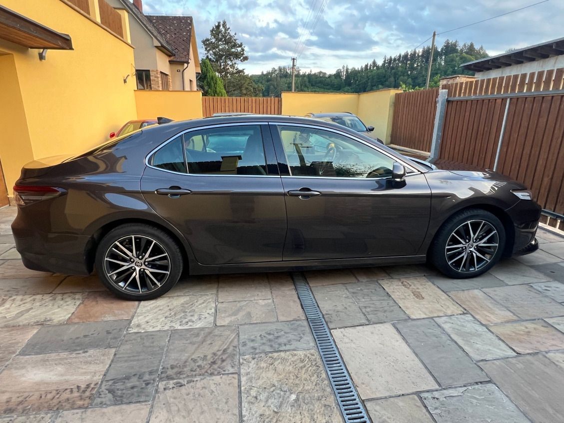 Toyota Camry, 2.5 Hybrid Executive,ČR,1maj. - fotka 5