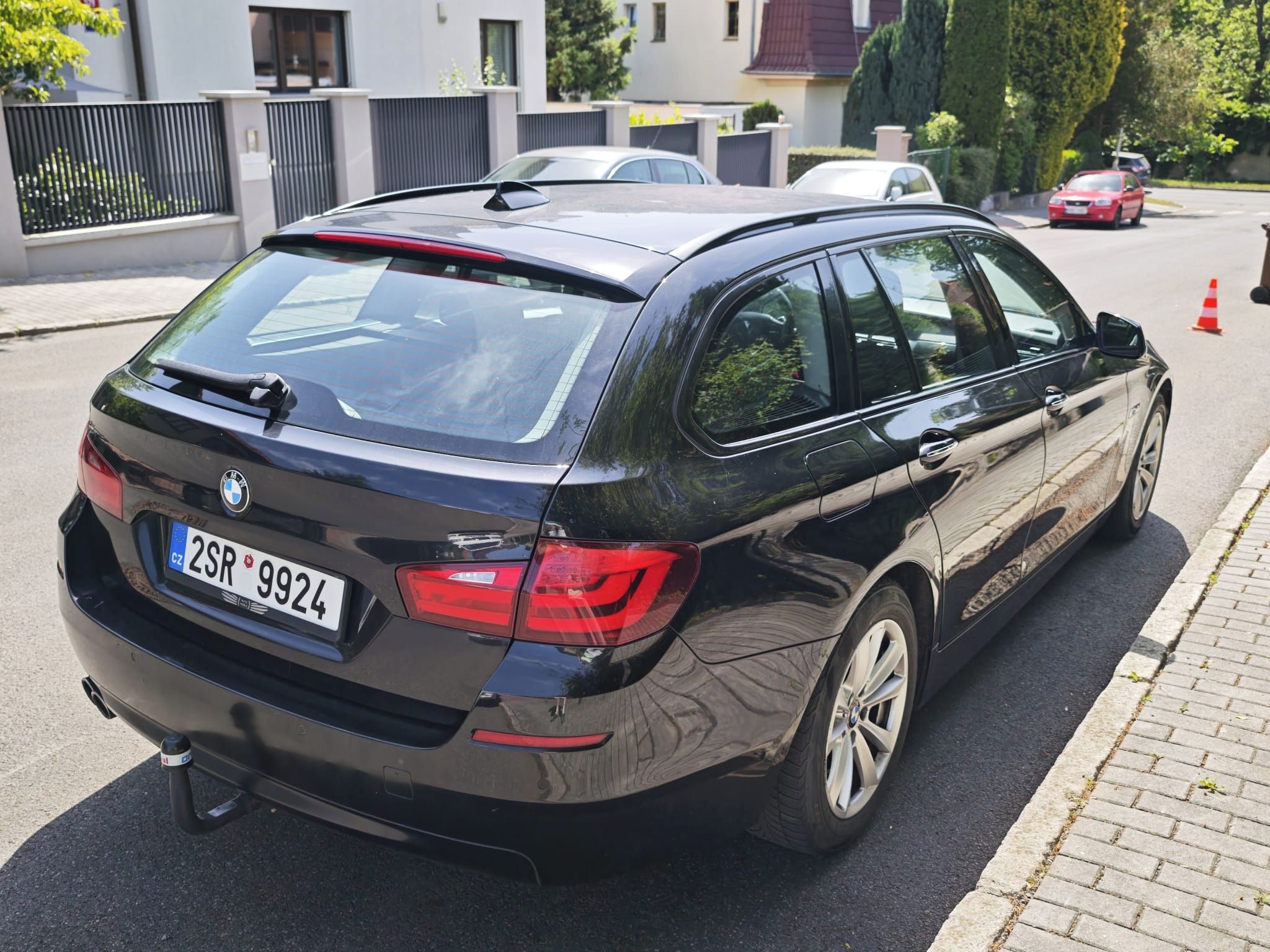 BMW Řada 5, Prodám BMW 5 F11 touring - fotka 6