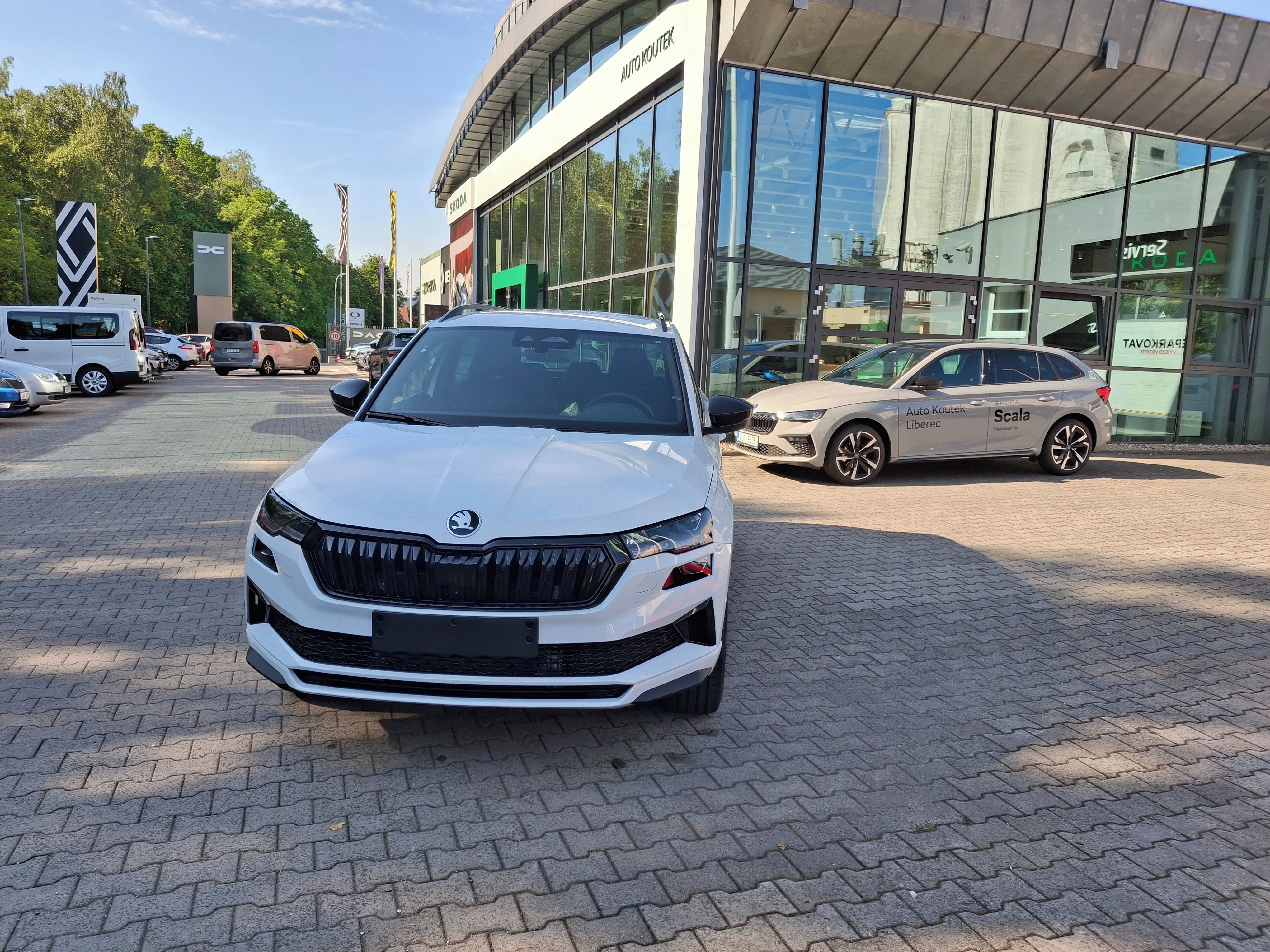Škoda Karoq, Sportline 1,5 TSI 110 kW DSG - fotka 3