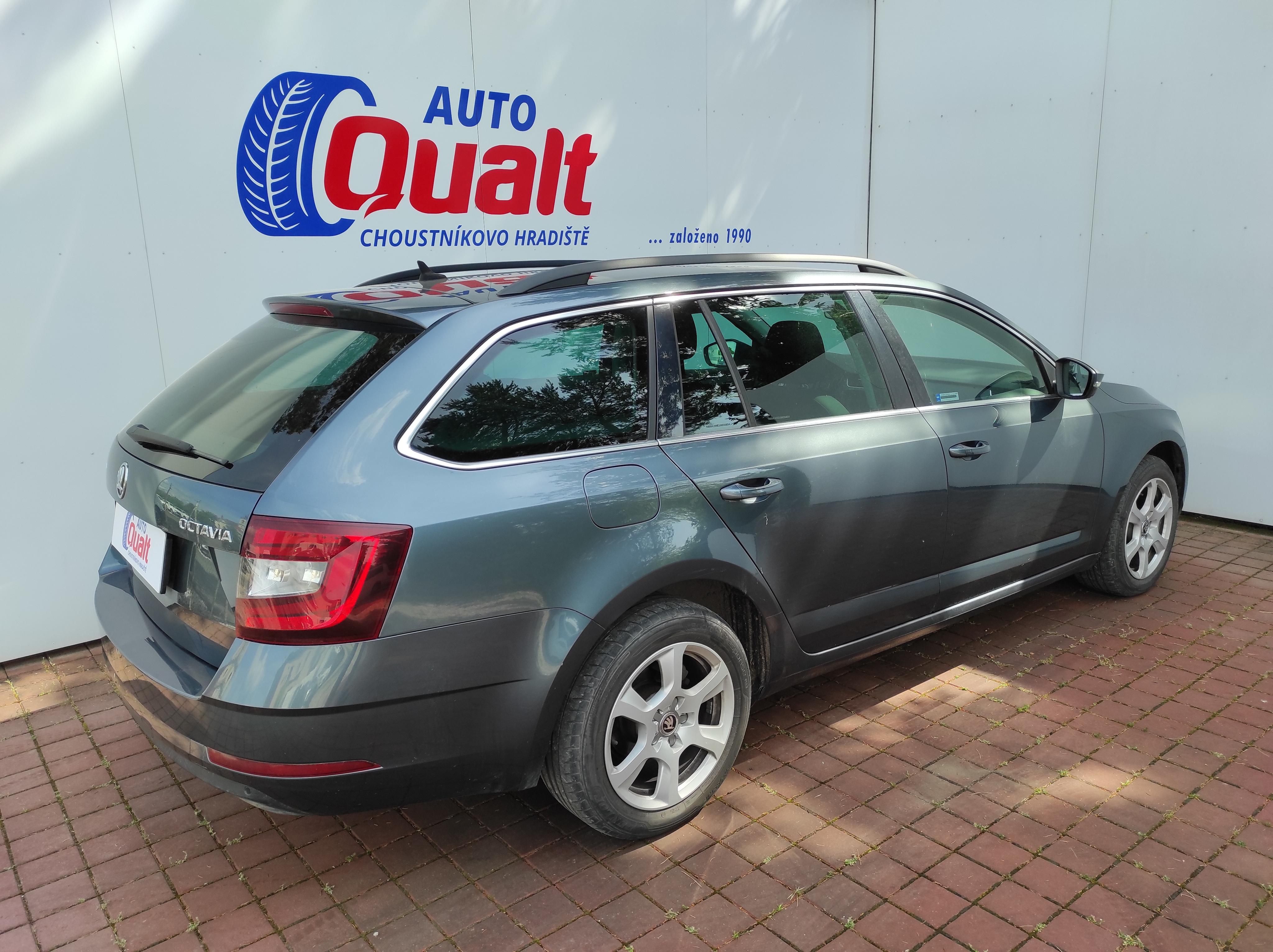 Škoda Octavia, Kombi 1.6 TDi STYLE, DSG, ČR - fotka 3