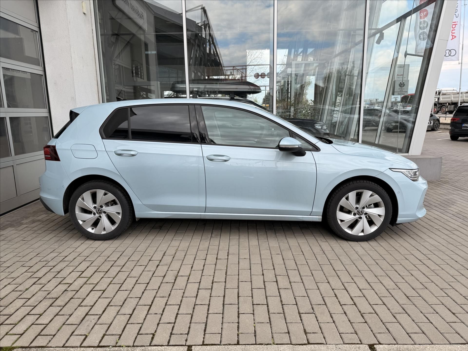 Volkswagen Golf, 1,5 TSI 6G  People - fotka 4