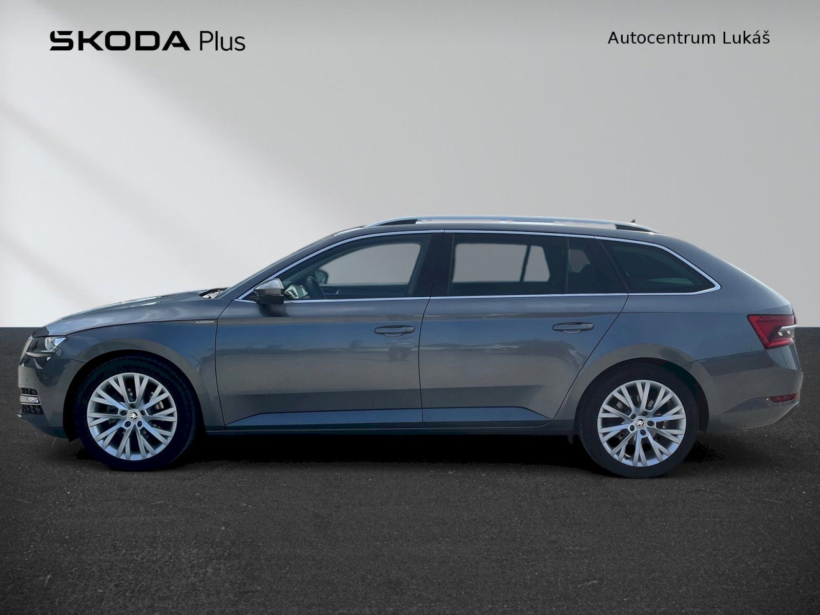 Škoda Superb, COMBI STYLE PLUS 2.0 TDI 110 k - fotka 3