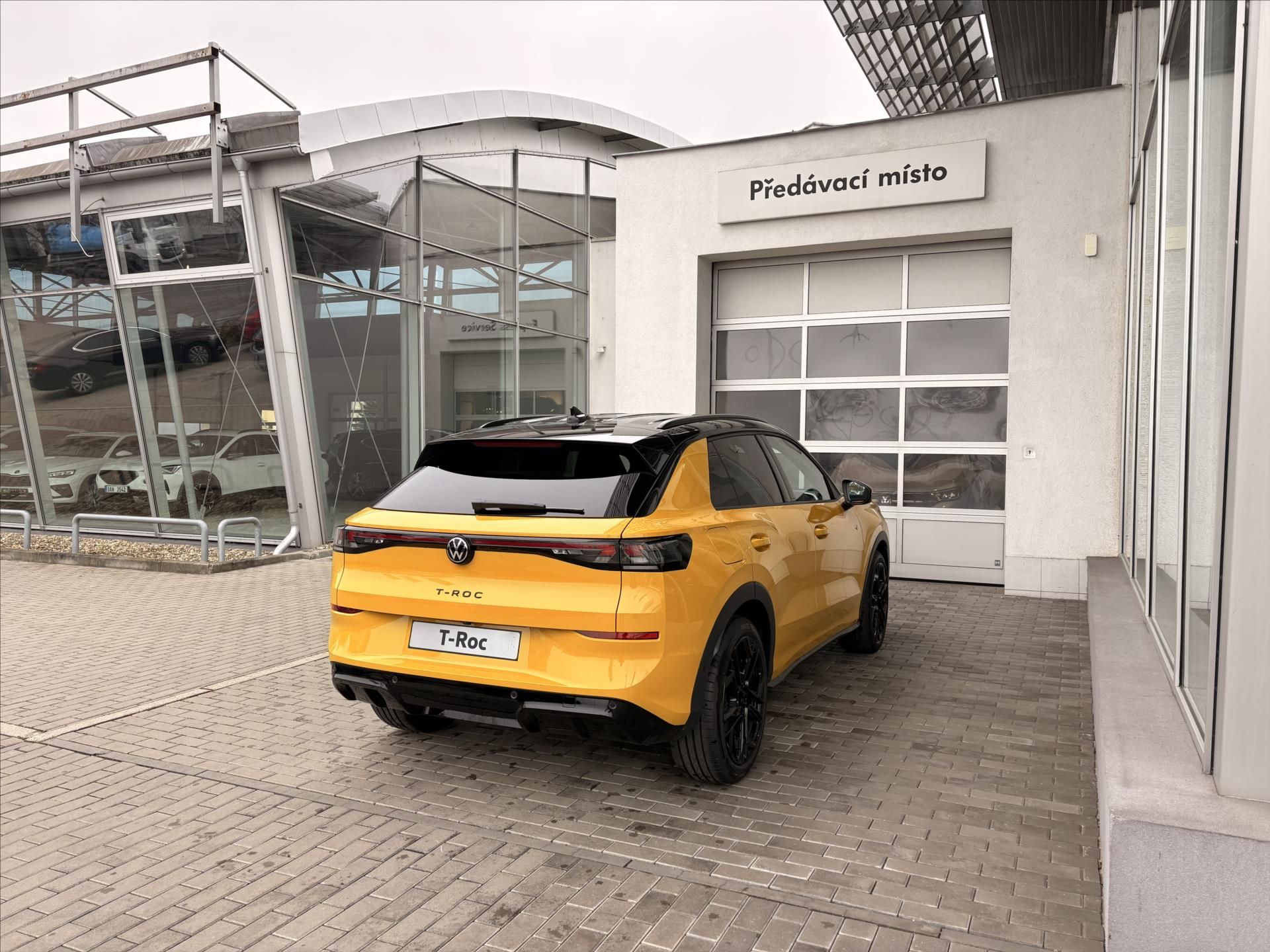 Volkswagen T-Roc, 1,5 eTSI 110 kW 7DSG  R-Line - fotka 6
