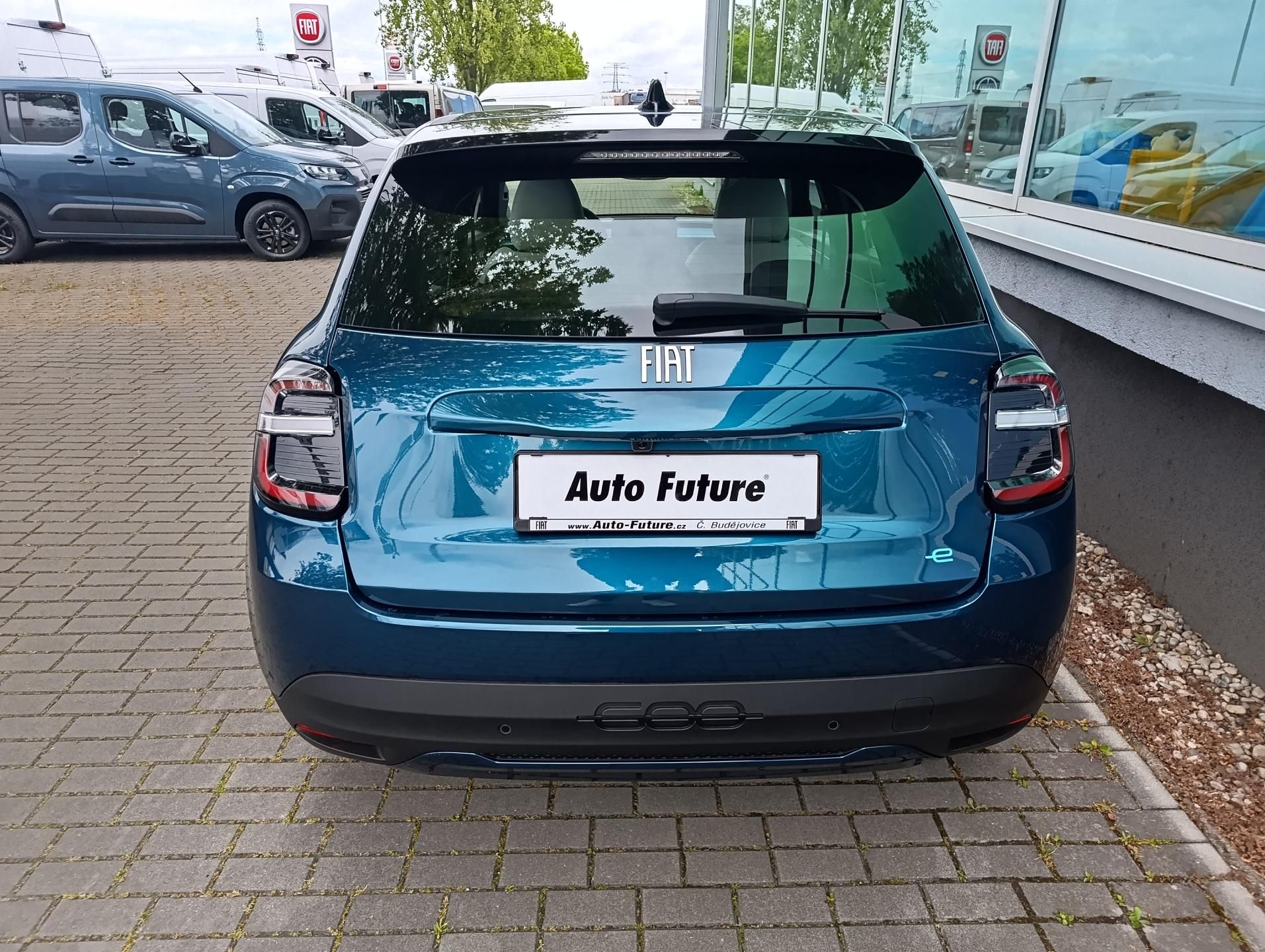 Fiat 600, Icon BEV 54kWh 115kW/156k - fotka 4