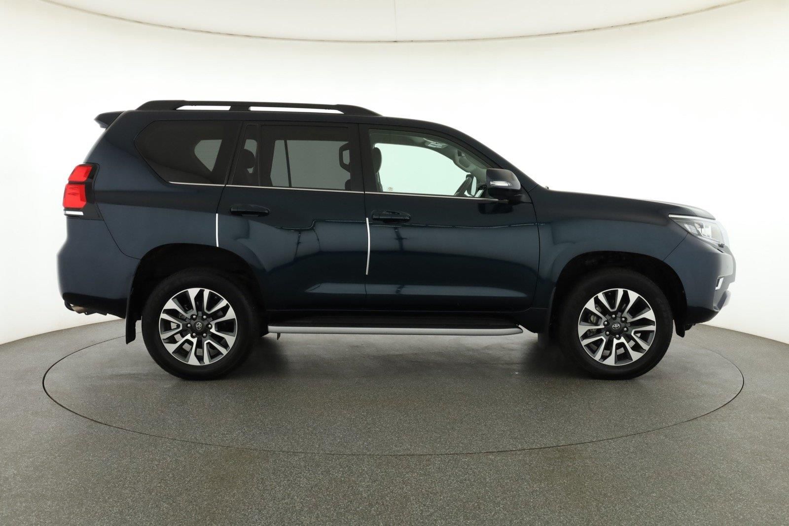 Toyota Land Cruiser, 2.8 D-4D - fotka 6