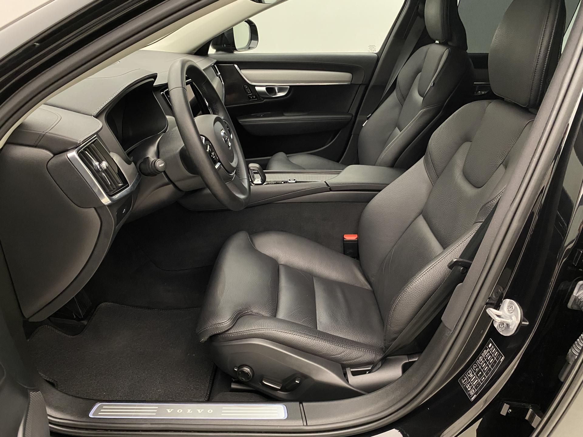 Volvo V90, CC B4 AWD BRIGHT PLUS AUT CZ - fotka 3