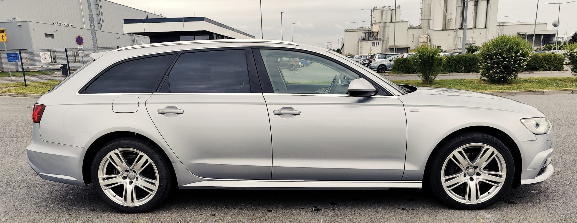 Audi A6 Avant, 2,0 TDI, S-LINE, DPH!!! - fotka 5