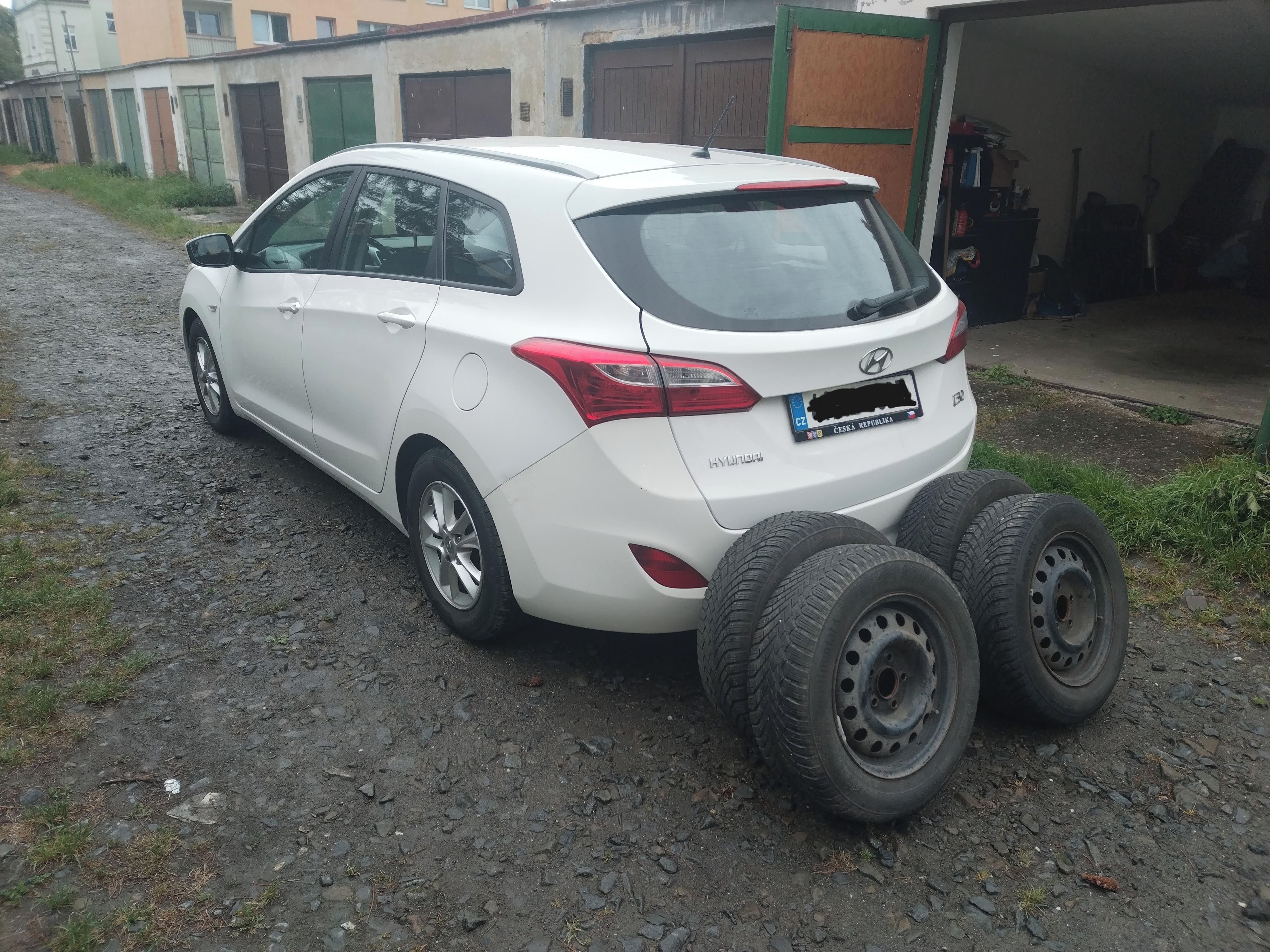 Hyundai i30, 1.6i MPI 88kw,Koup.ČR,1MAJITEL - fotka 3