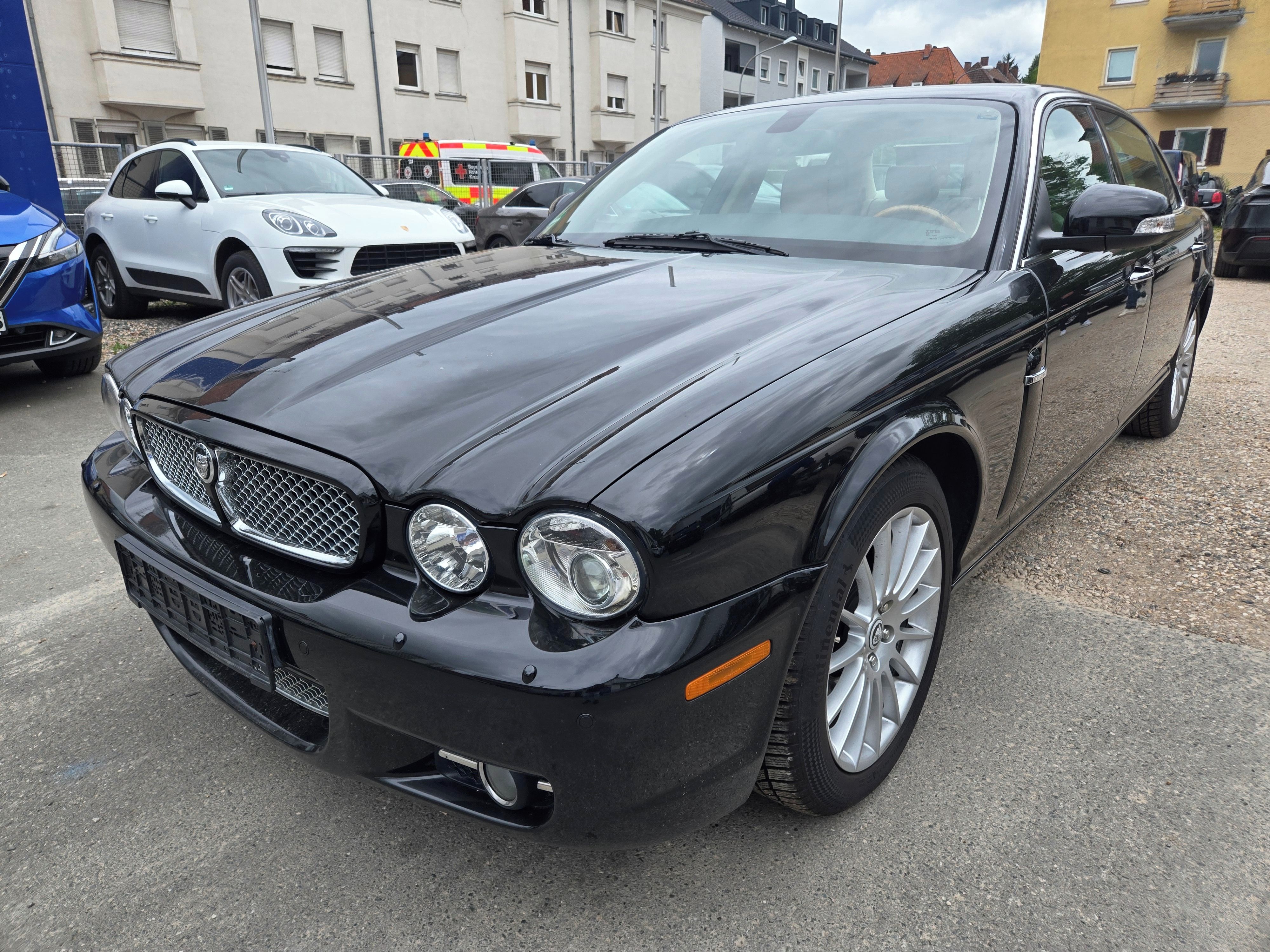 Jaguar XJ, 2,7d 152kW 129000km - fotka 3
