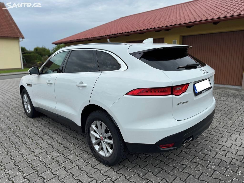 Jaguar F-Pace, Jaguar F-pace 2.0D Prestige - fotka 3