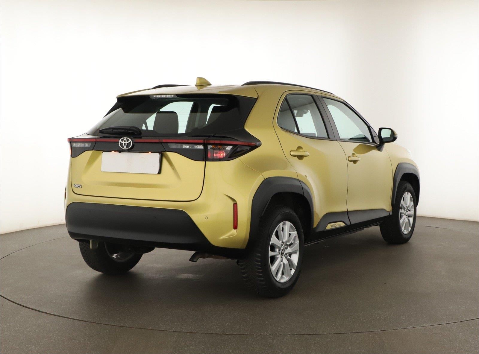 Toyota Yaris Cross, 1.5 VVT-i, Comfort, ČR,1.maj - fotka 5