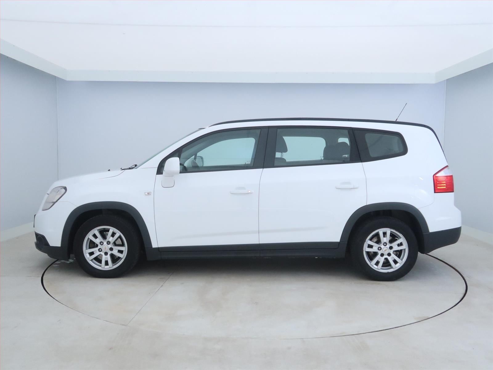 Chevrolet Orlando, 2.0 VCDi, 7 míst, po STK - fotka 3