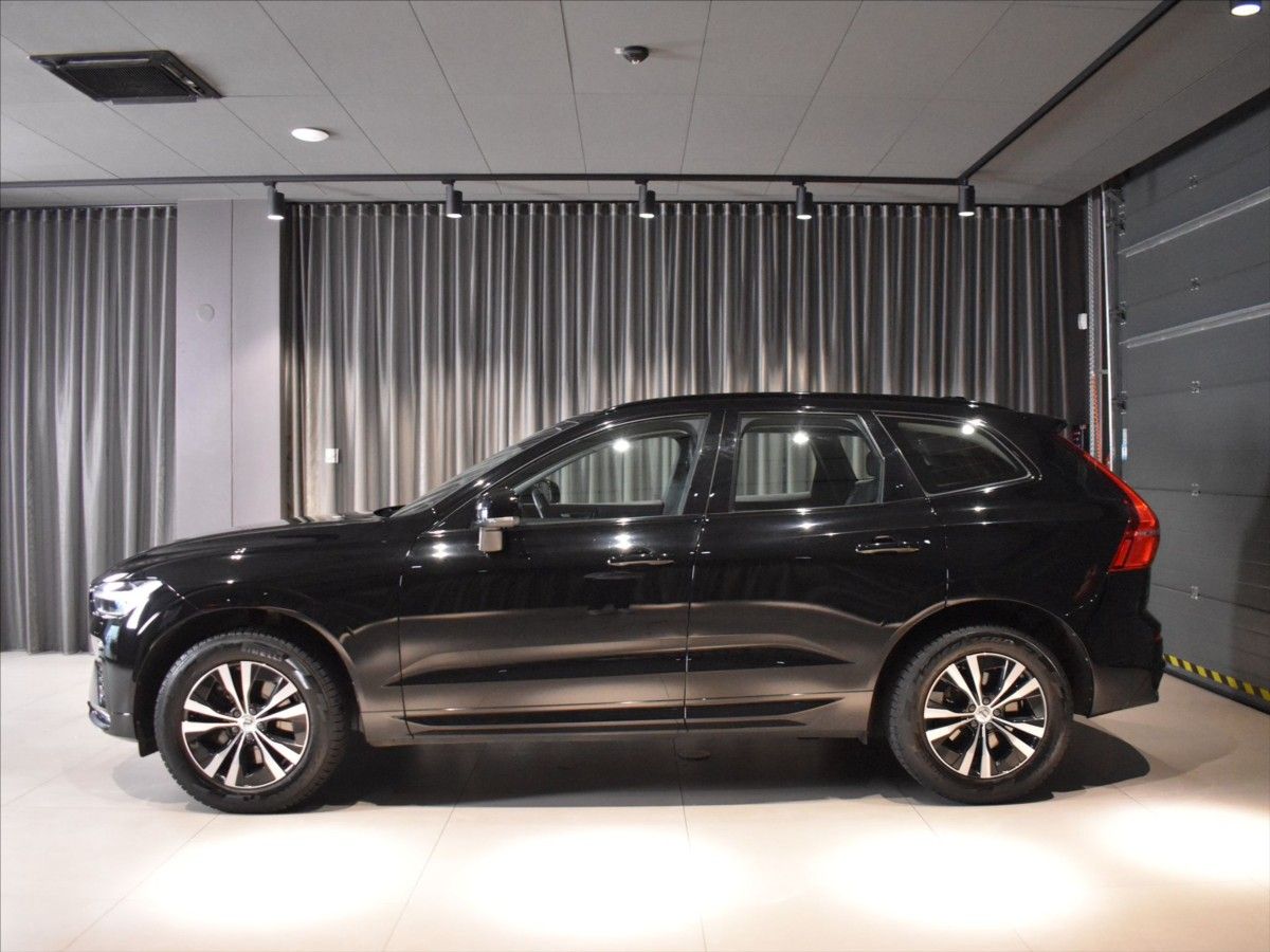 Volvo XC60, 2,0 B4 AWD PLUS tažné,Bezklíč - fotka 2
