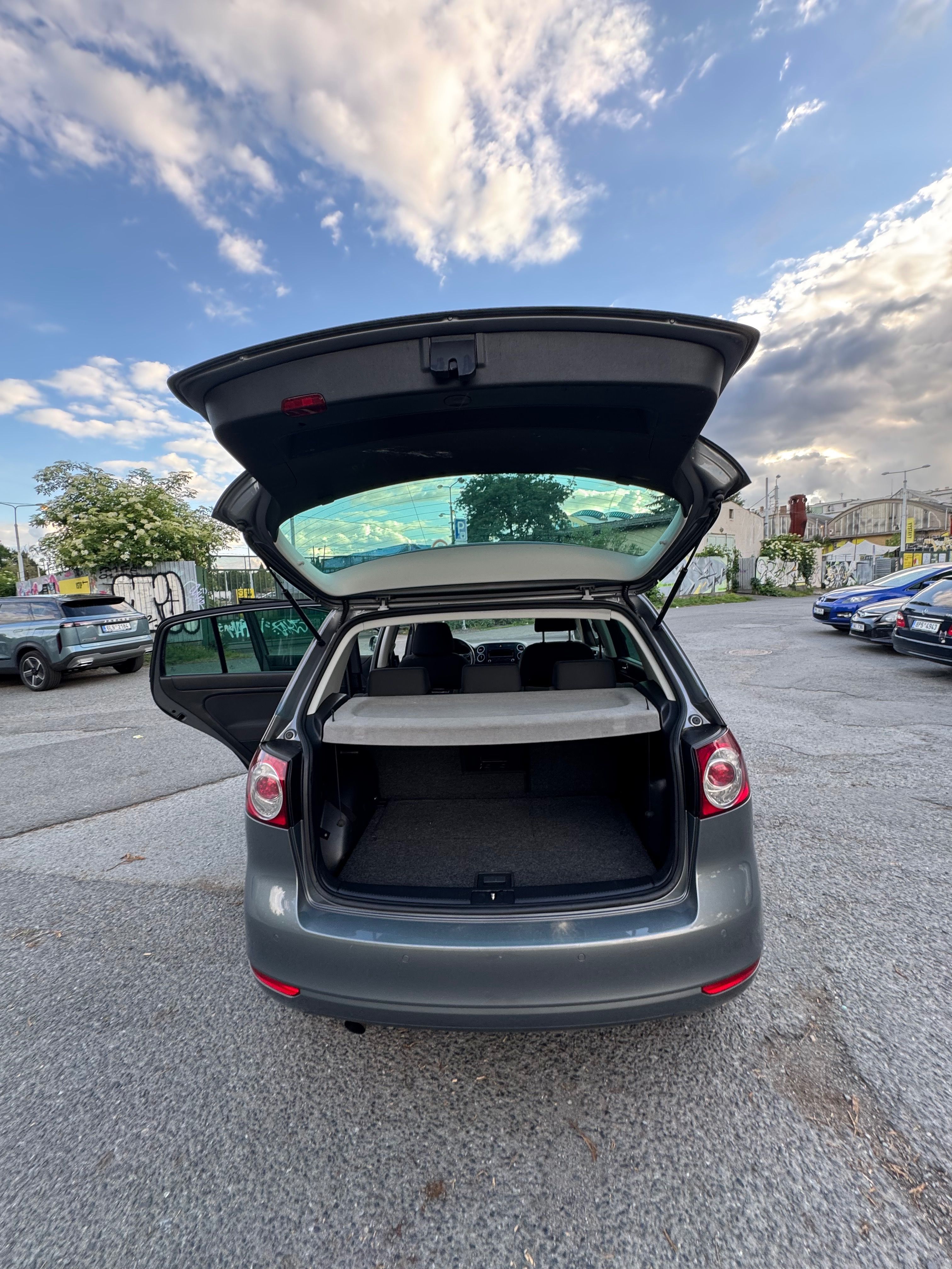 Volkswagen Golf Plus, 1.6TDI 77KW KLIMA MANUÁL - fotka 4