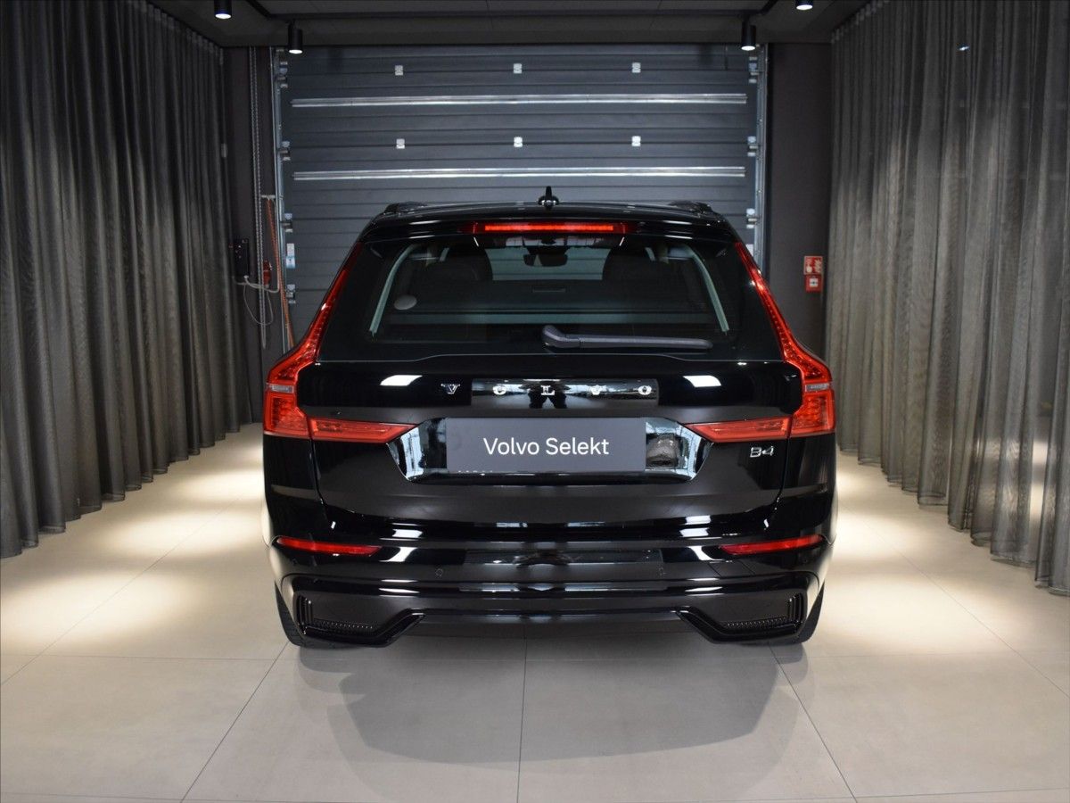 Volvo XC60, 2,0 B4 AWD PLUS tažné,Bezklíč - fotka 6