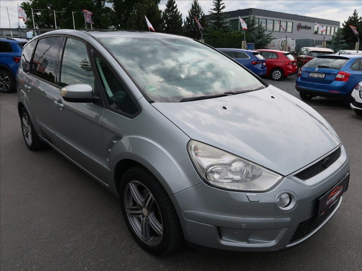 Ford S-MAX, 2,0 TDCi,103kW,Aut.klima - fotka 2