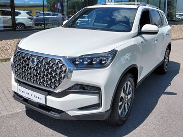 REXTON G4 2,2  CLUB 4WD 8AT