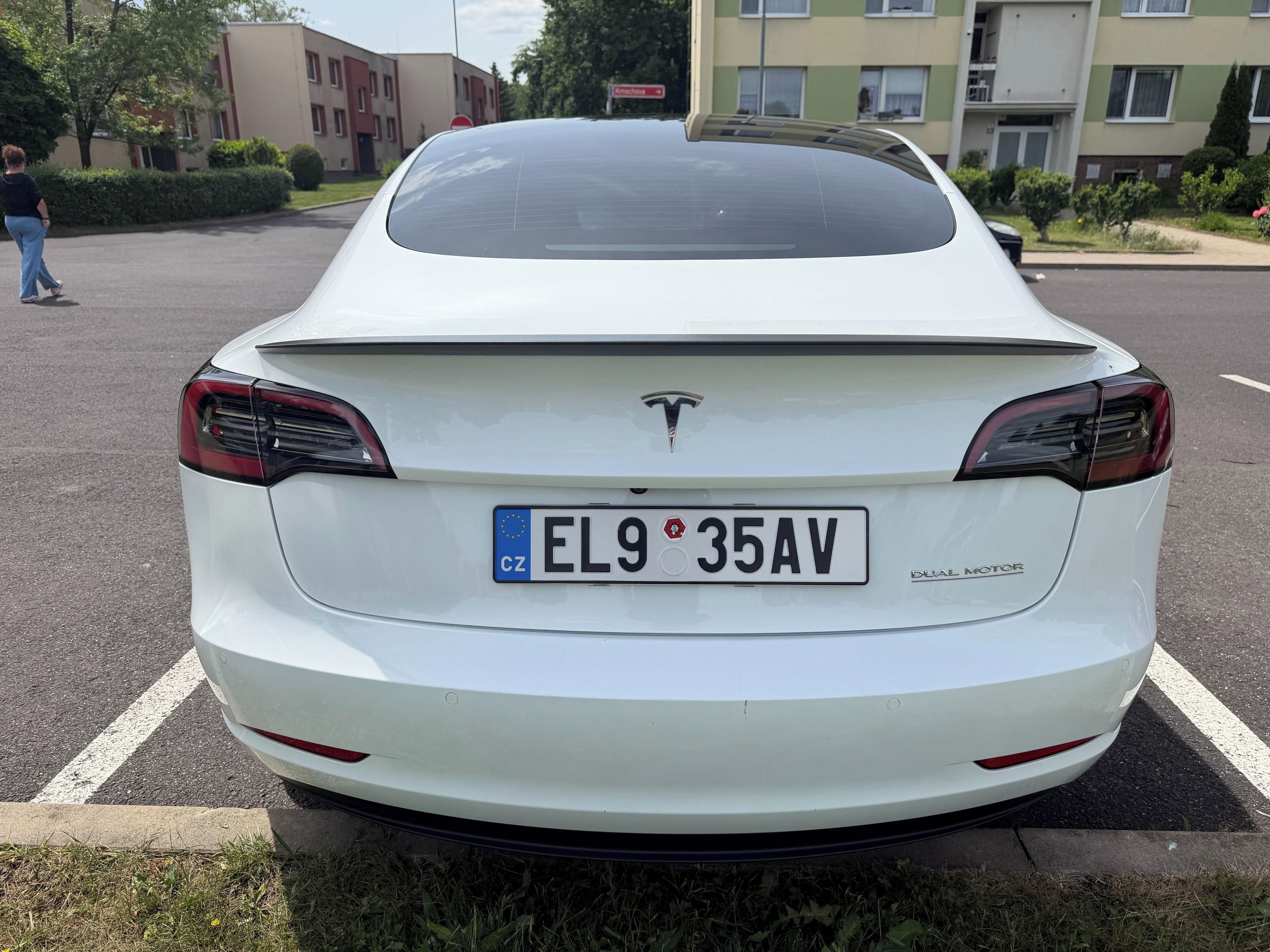 Tesla Model 3, Performance AWD (SoH) 100 % - fotka 4