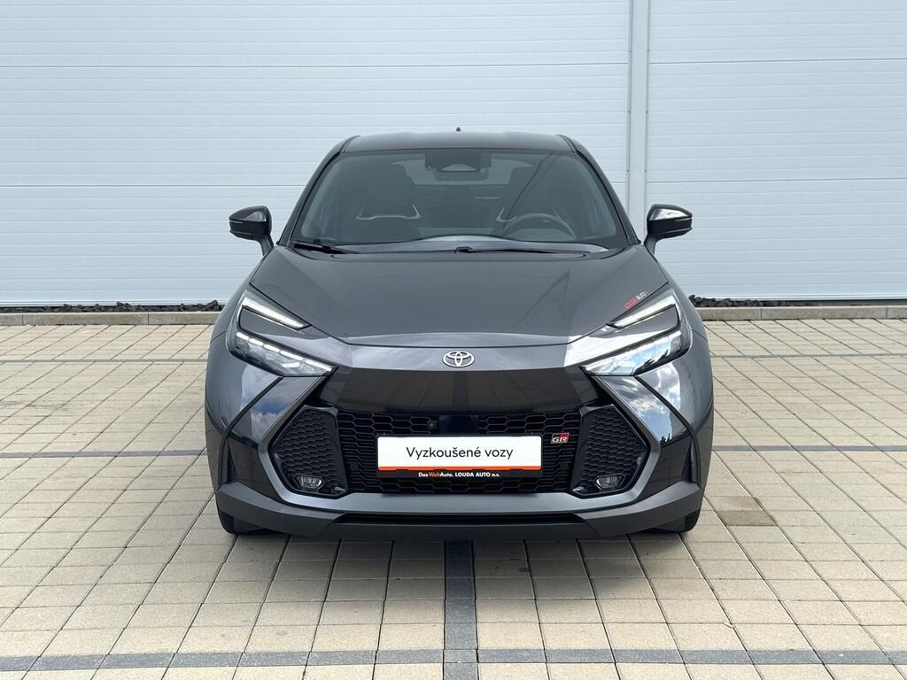 Toyota C-HR, GR Sport 2.0 E-CVT 112 kW - fotka 2